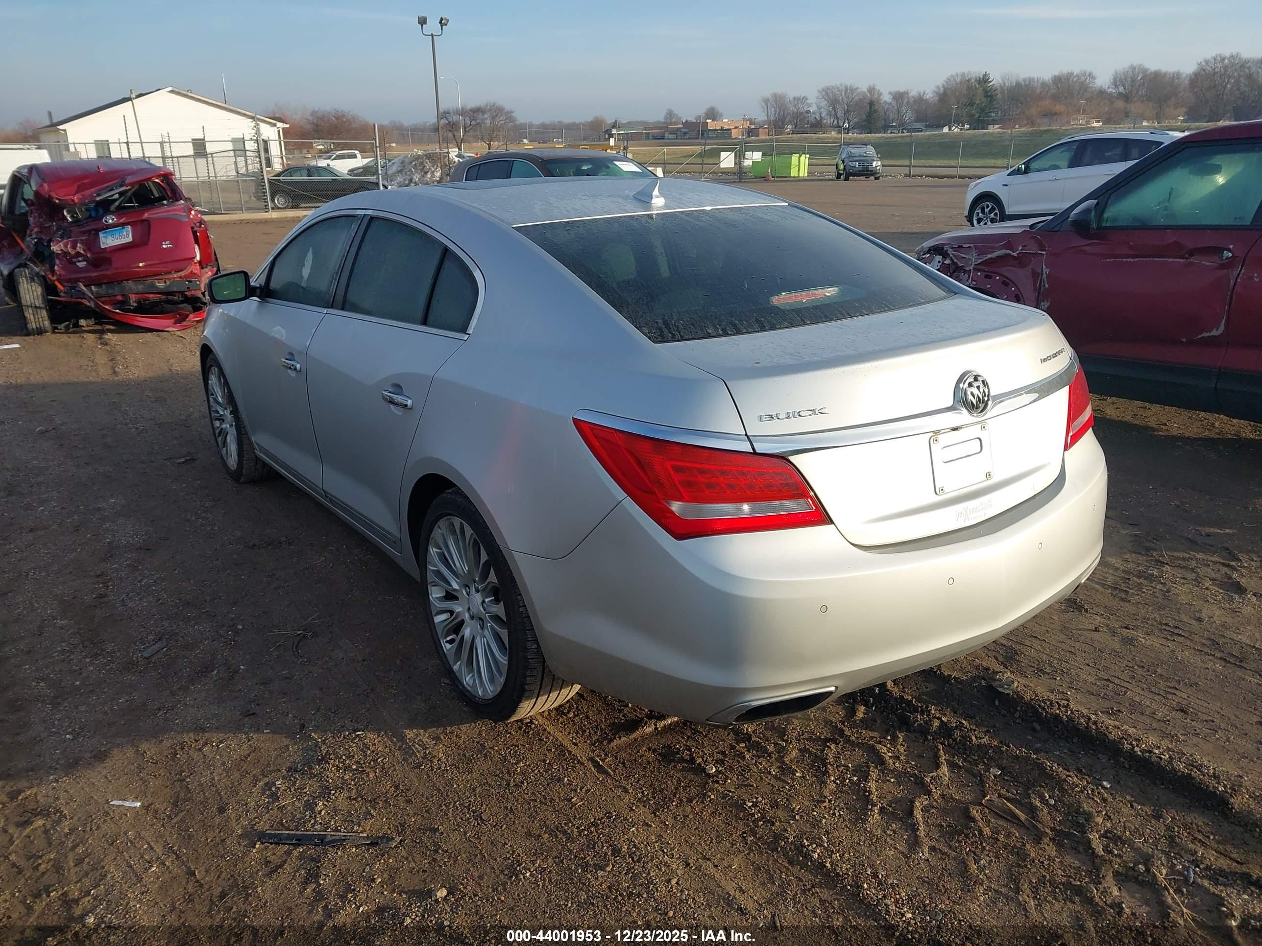 BUICK LACROSSE image 3