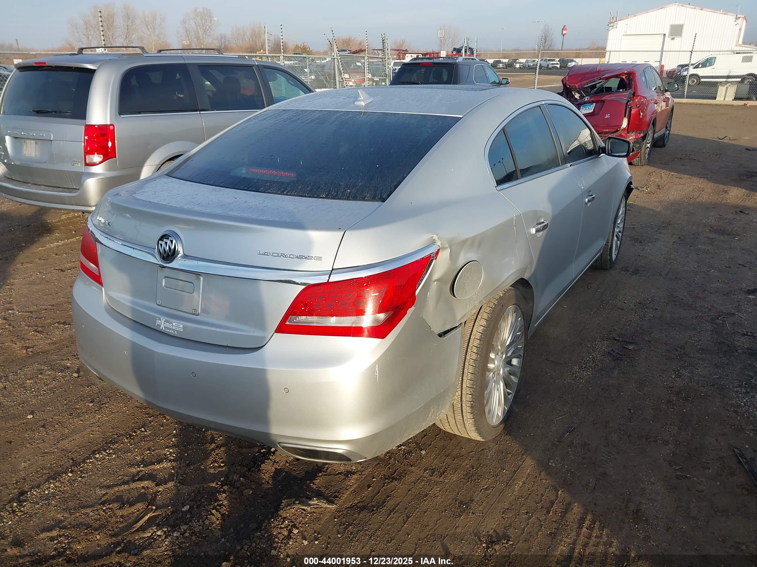 BUICK LACROSSE image 4