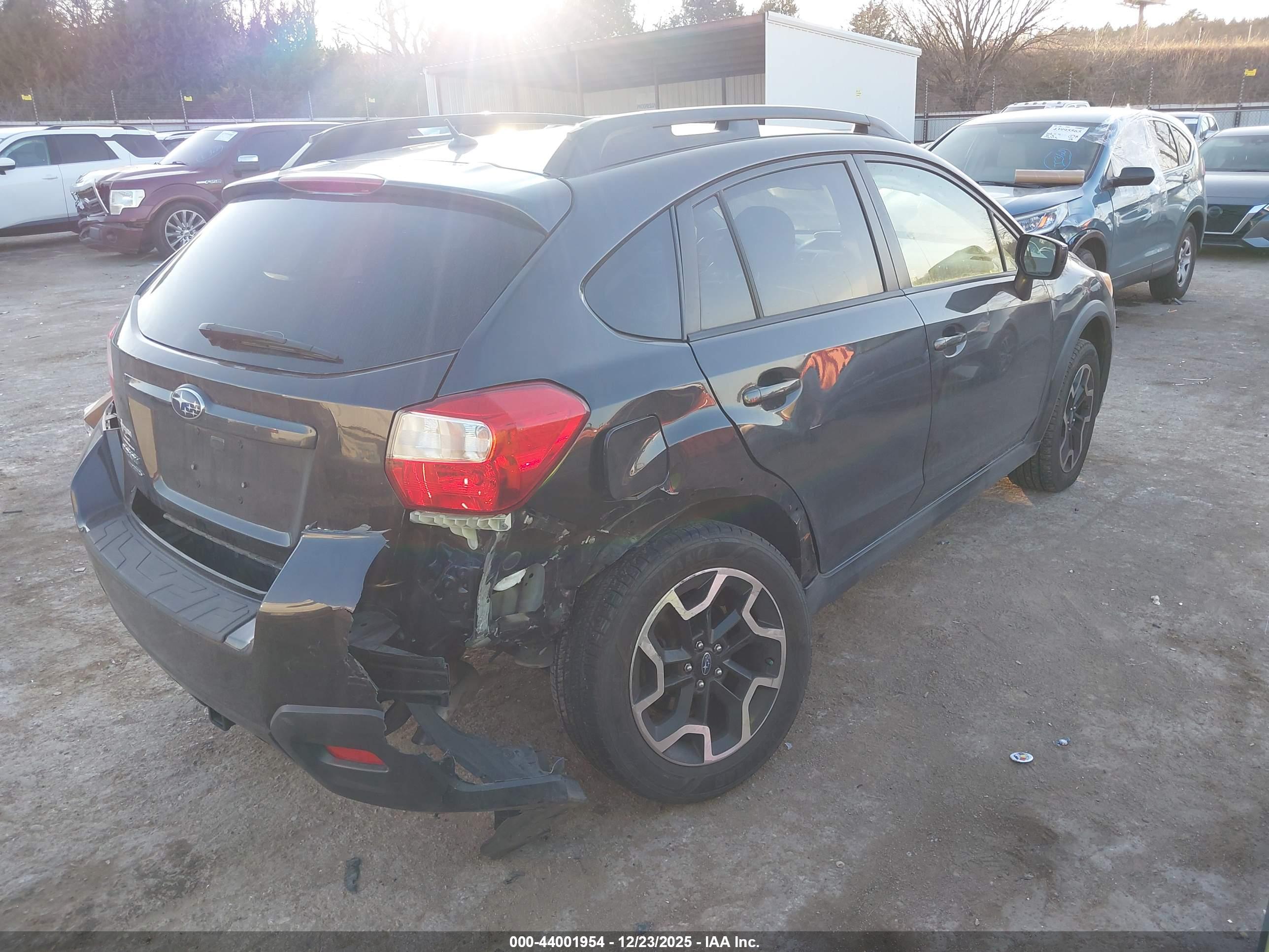 SUBARU CROSSTREK image 4
