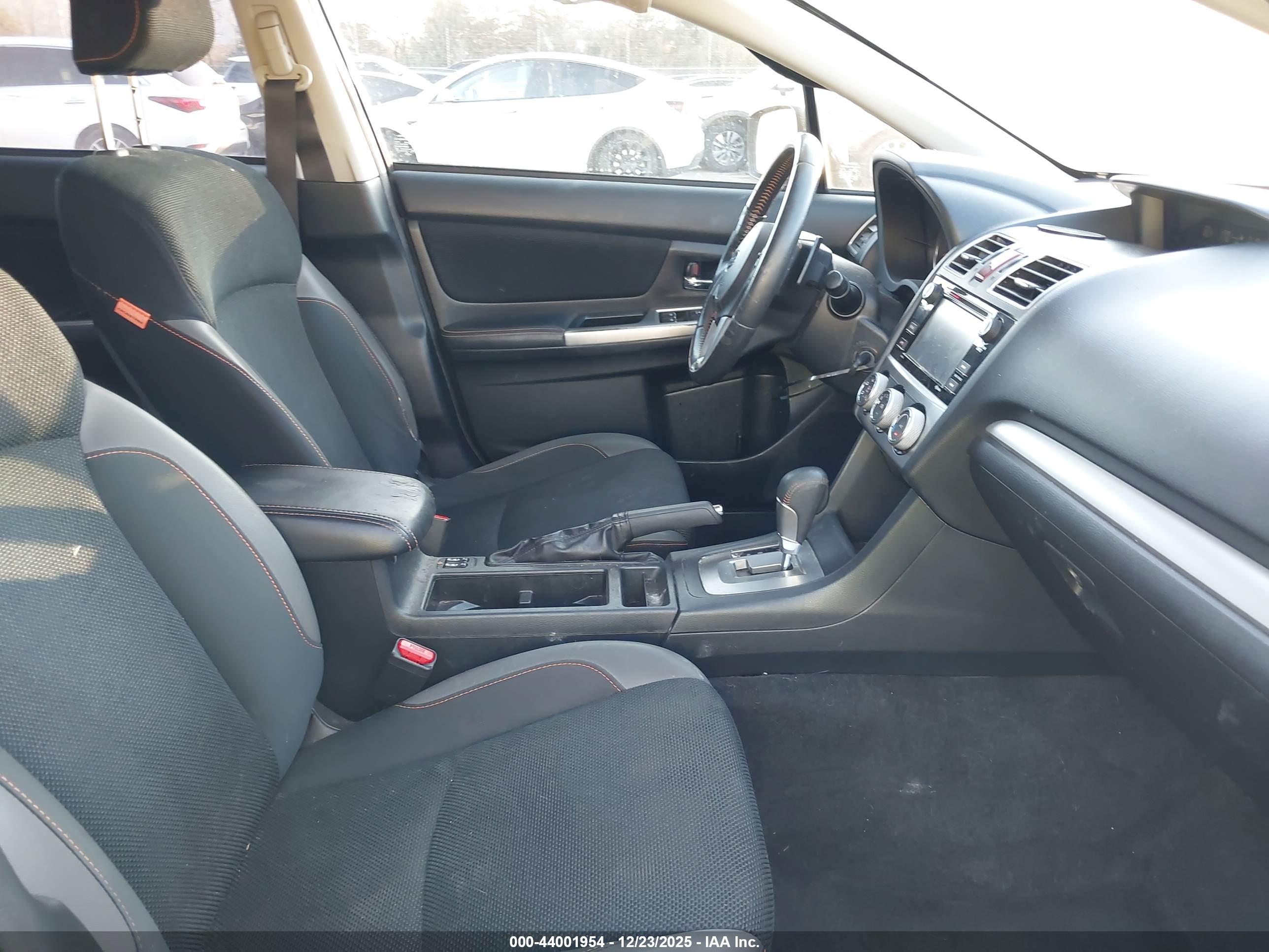 SUBARU CROSSTREK image 5