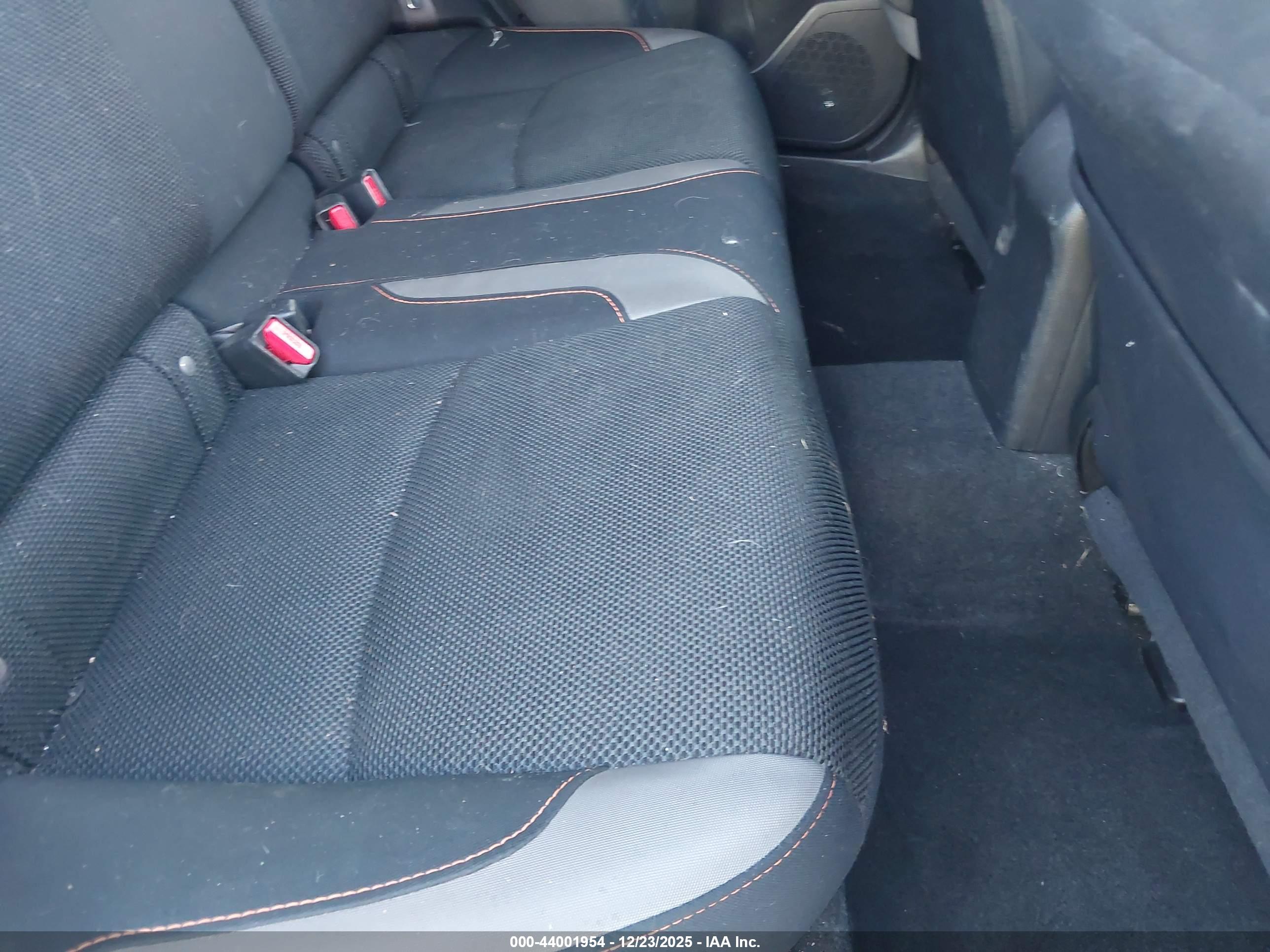SUBARU CROSSTREK image 8