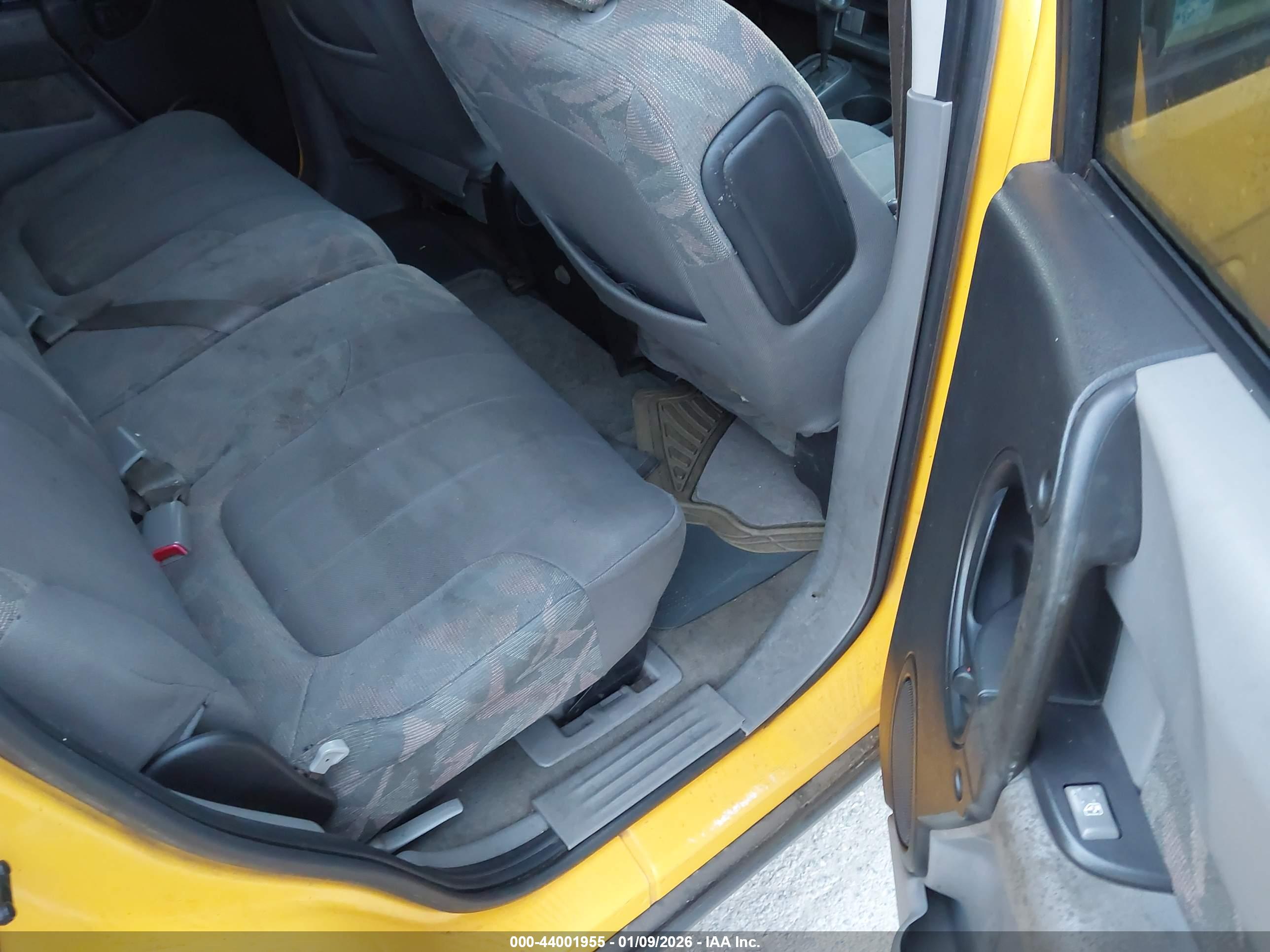 PONTIAC AZTEK image 8