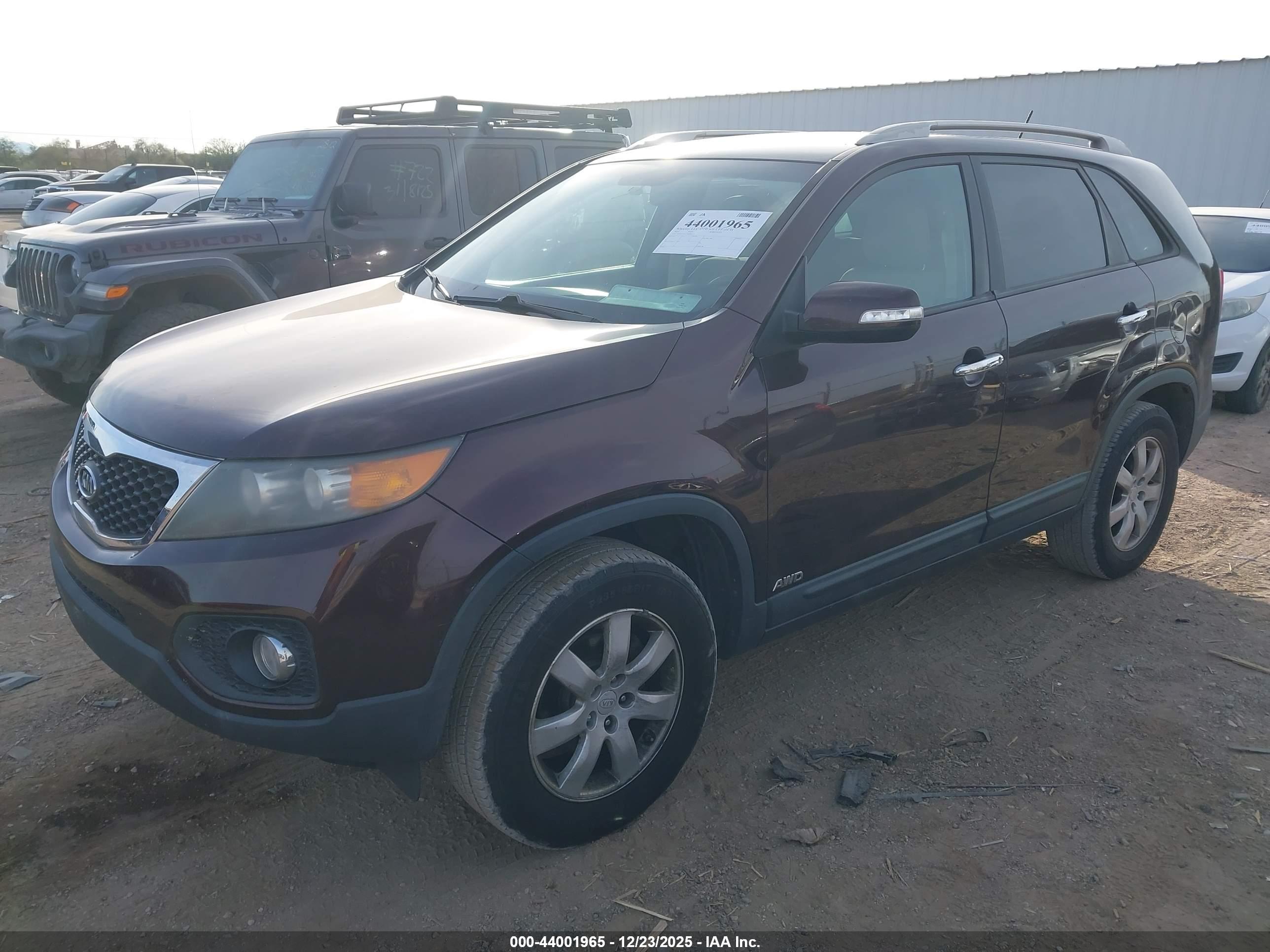 KIA SORENTO image 2