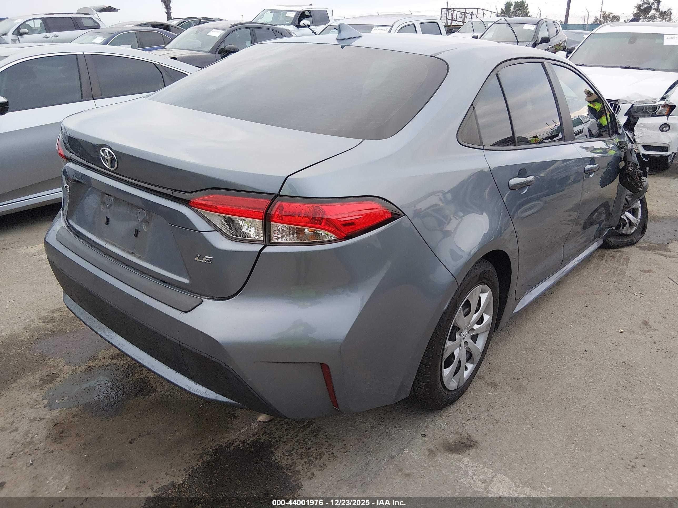 TOYOTA COROLLA image 4