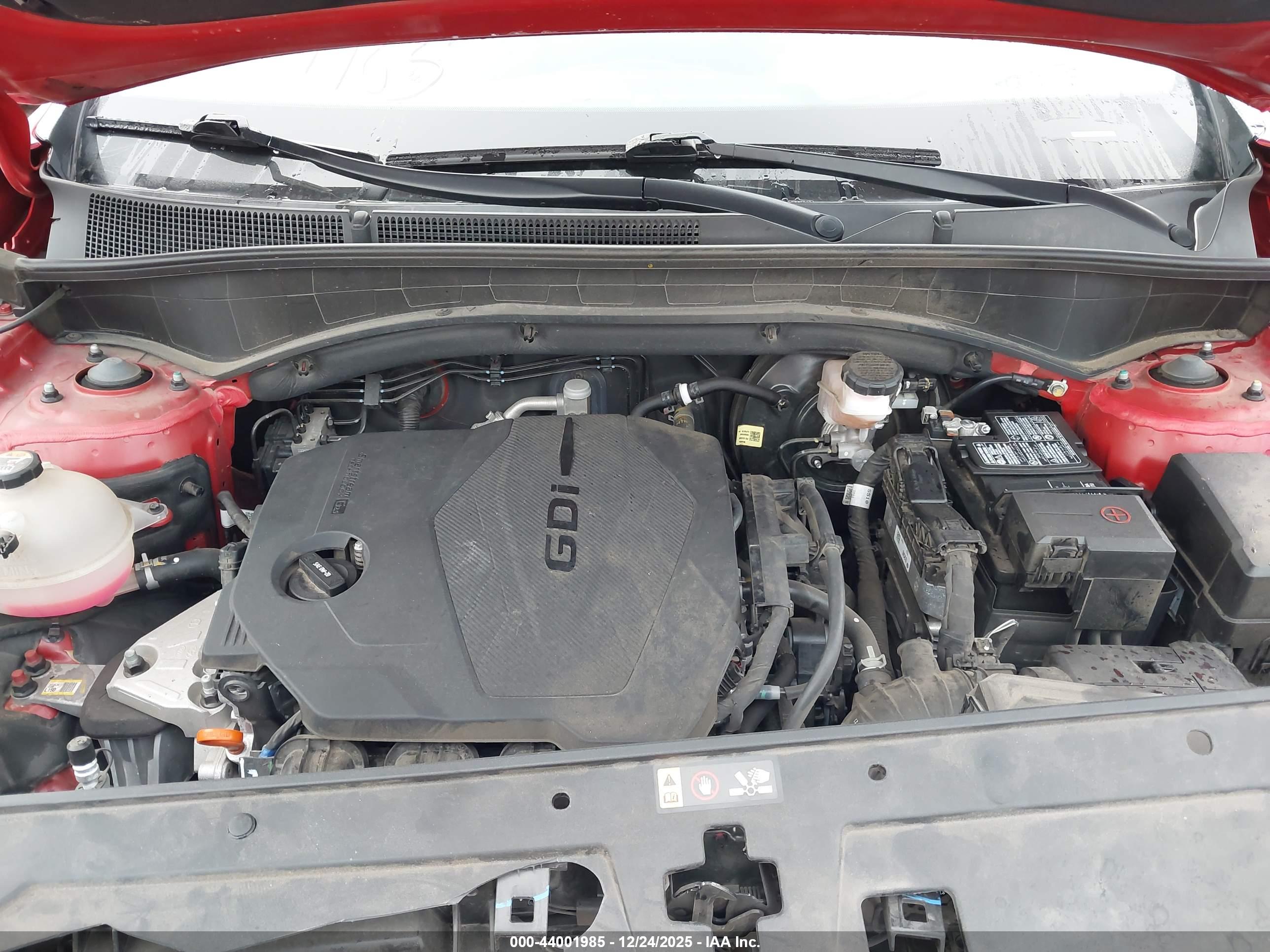 HYUNDAI SANTA image 10