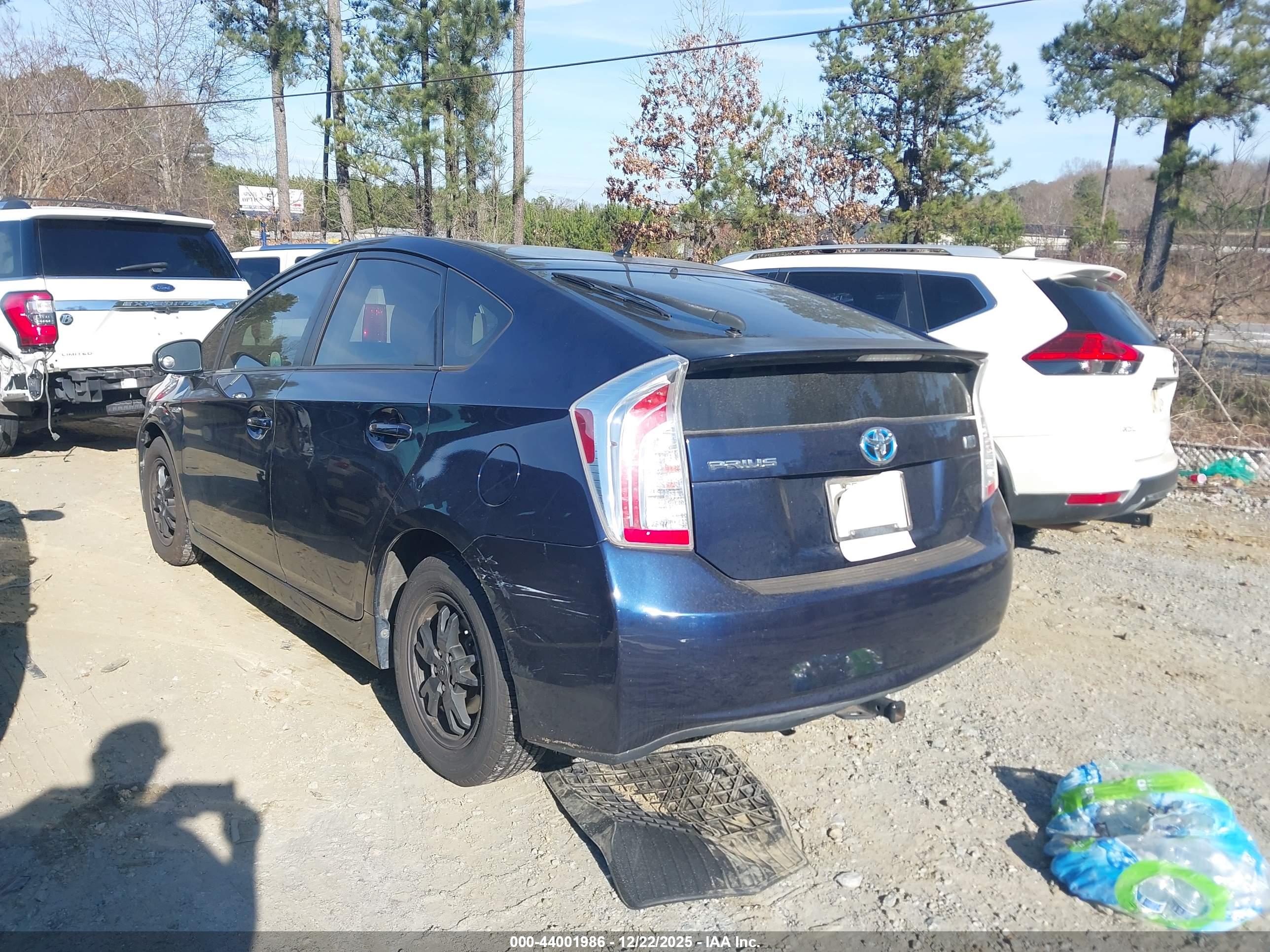 TOYOTA PRIUS image 3