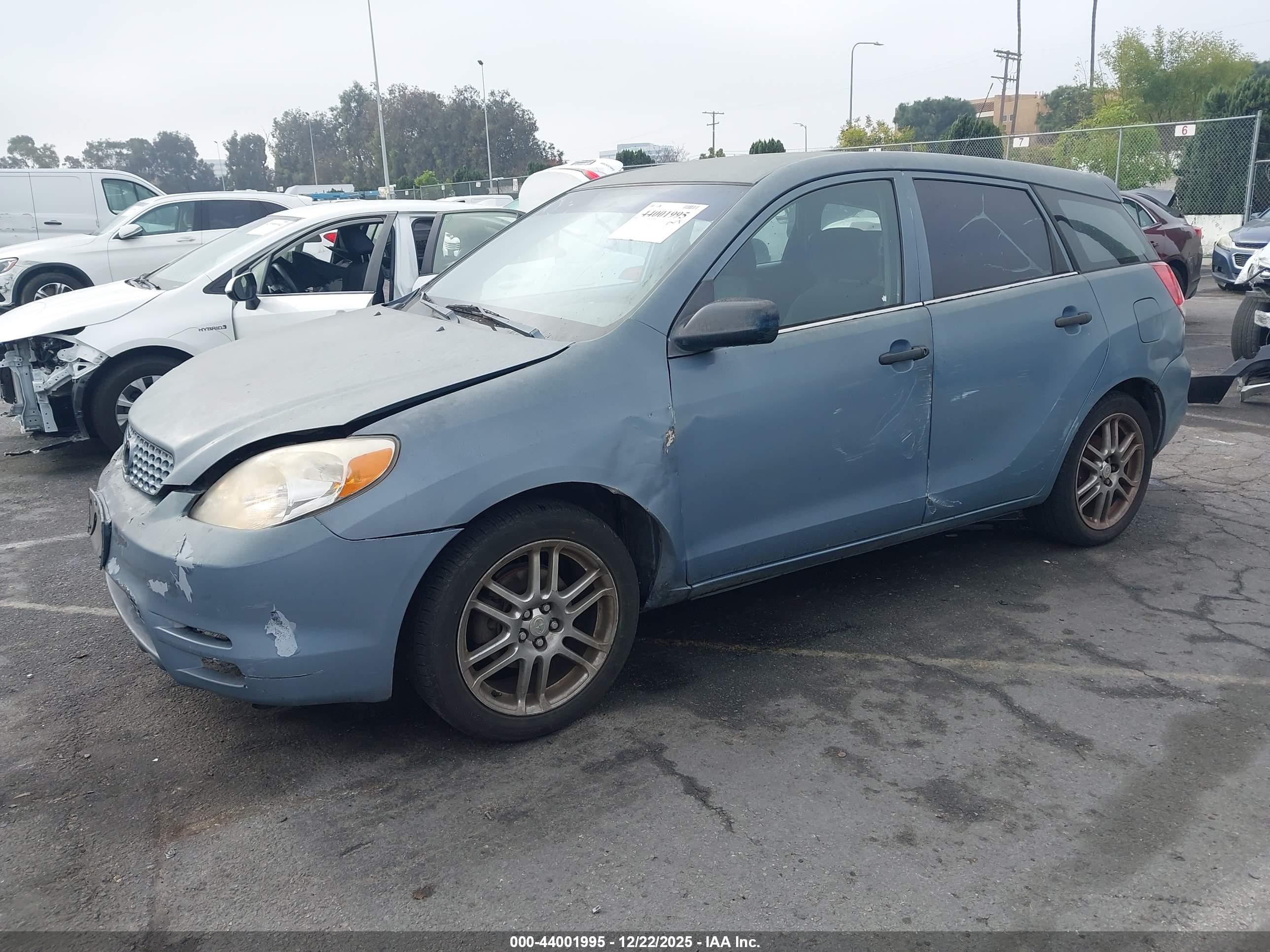TOYOTA MATRIX image 2