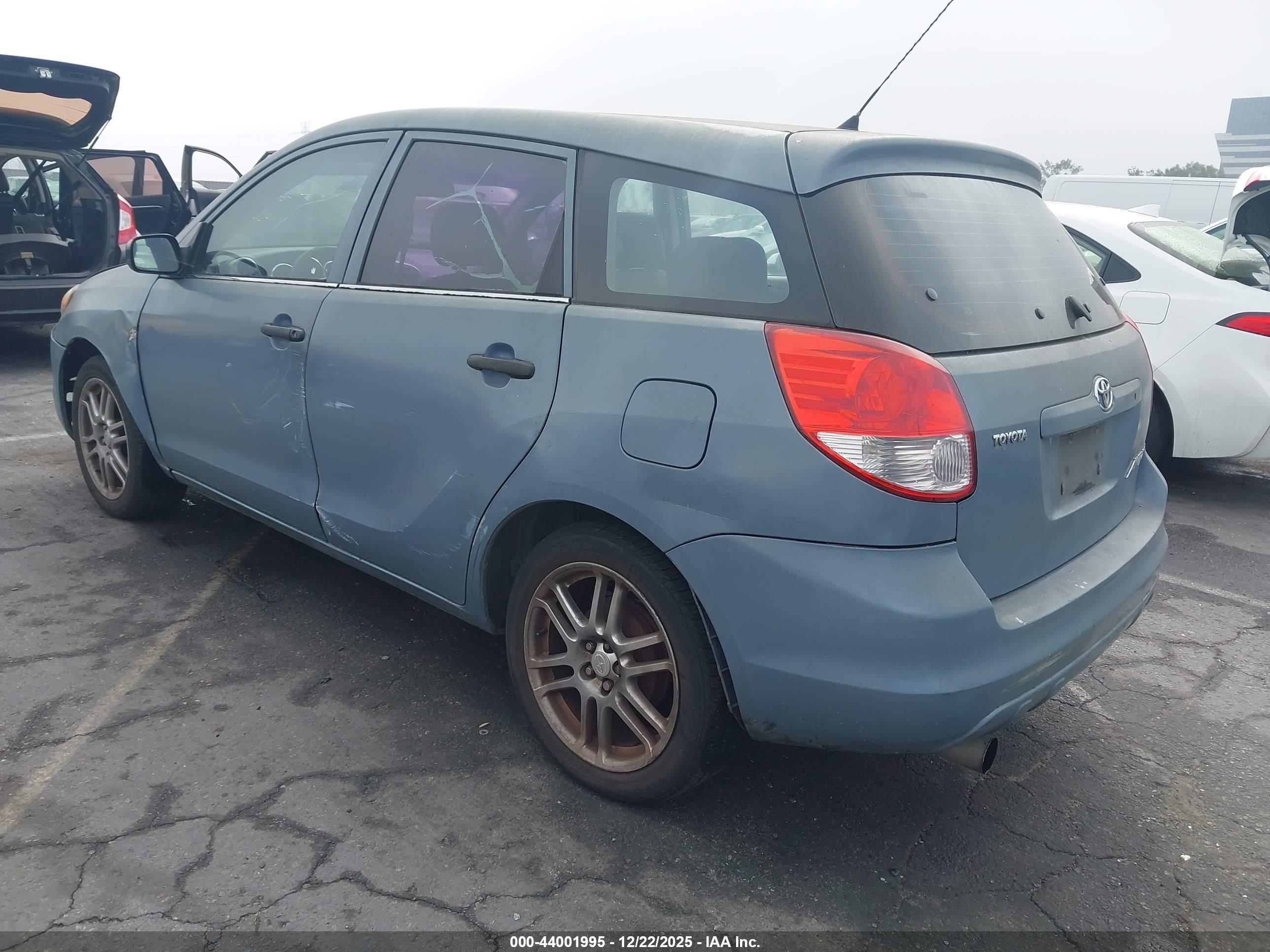 TOYOTA MATRIX image 3