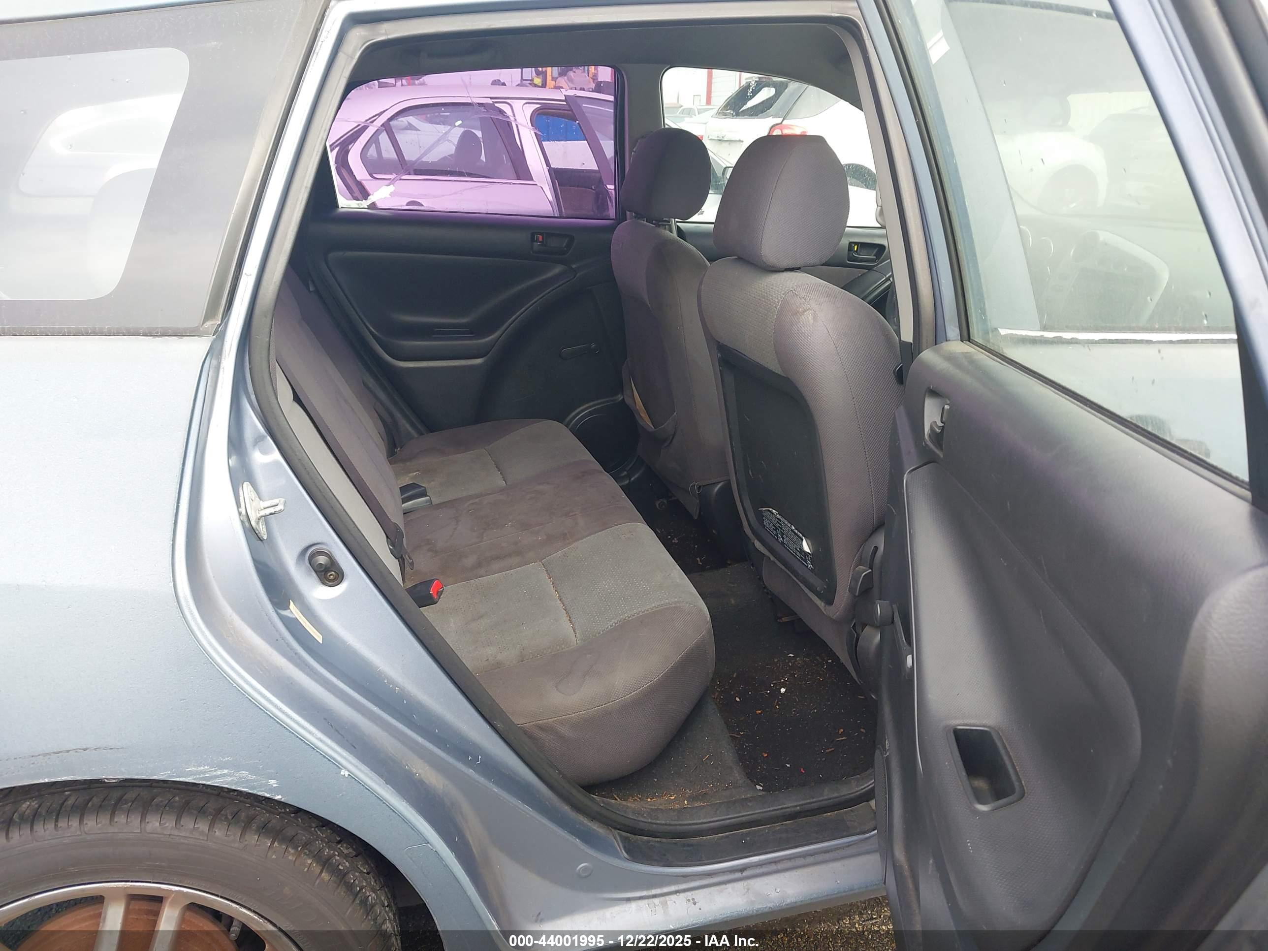 TOYOTA MATRIX image 8
