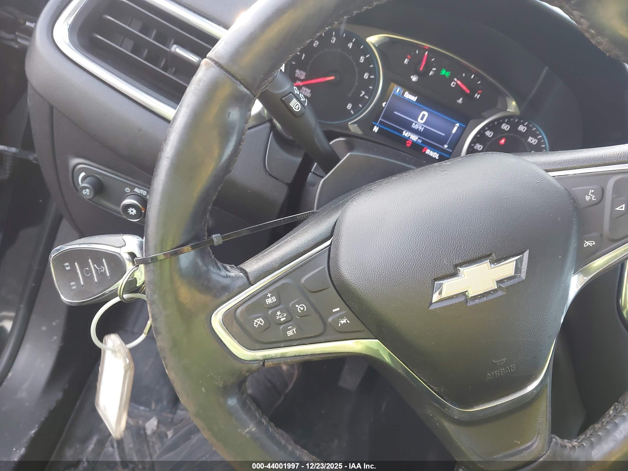 CHEVROLET EQUINOX image 11