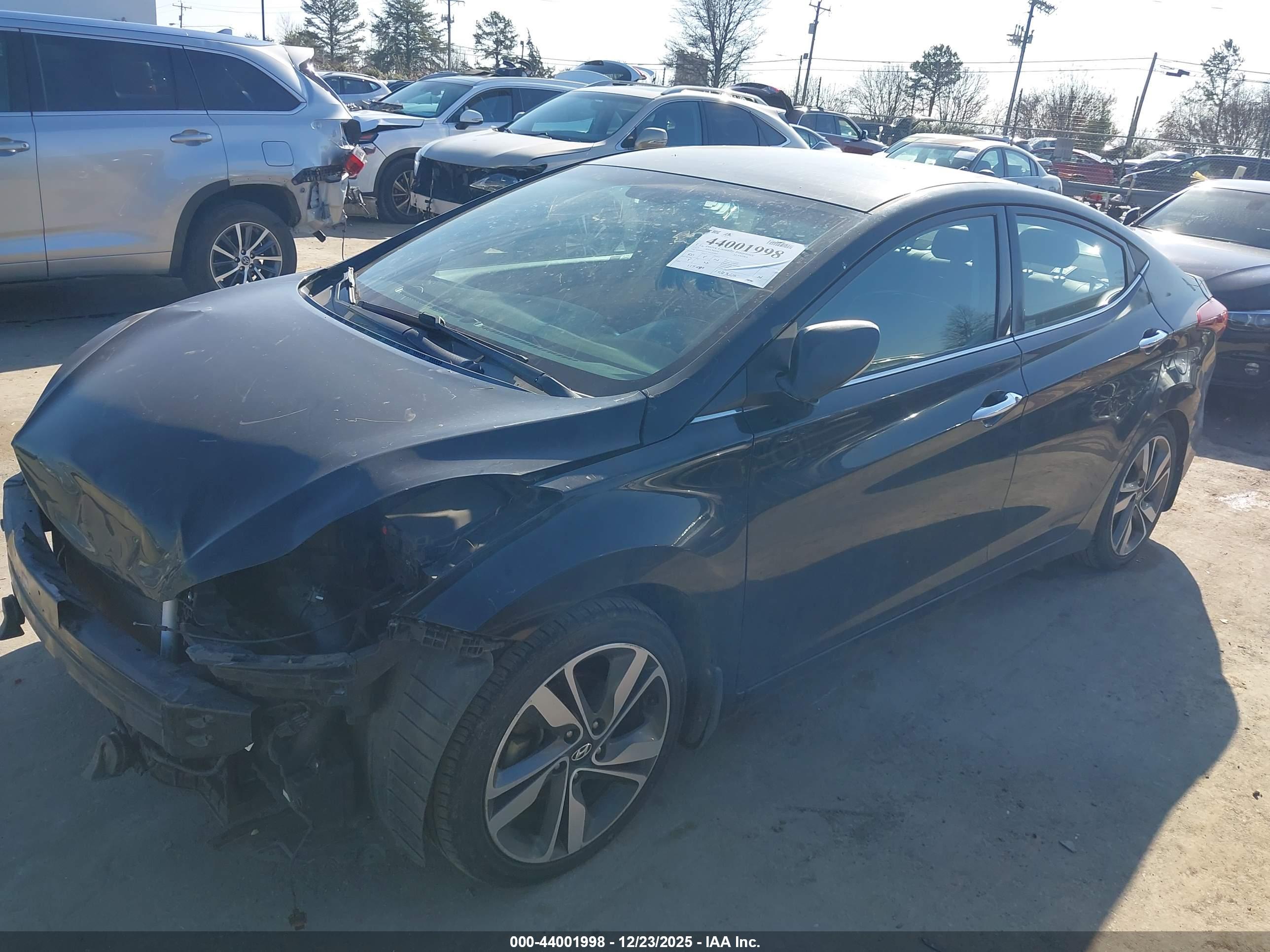 HYUNDAI ELANTRA image 2