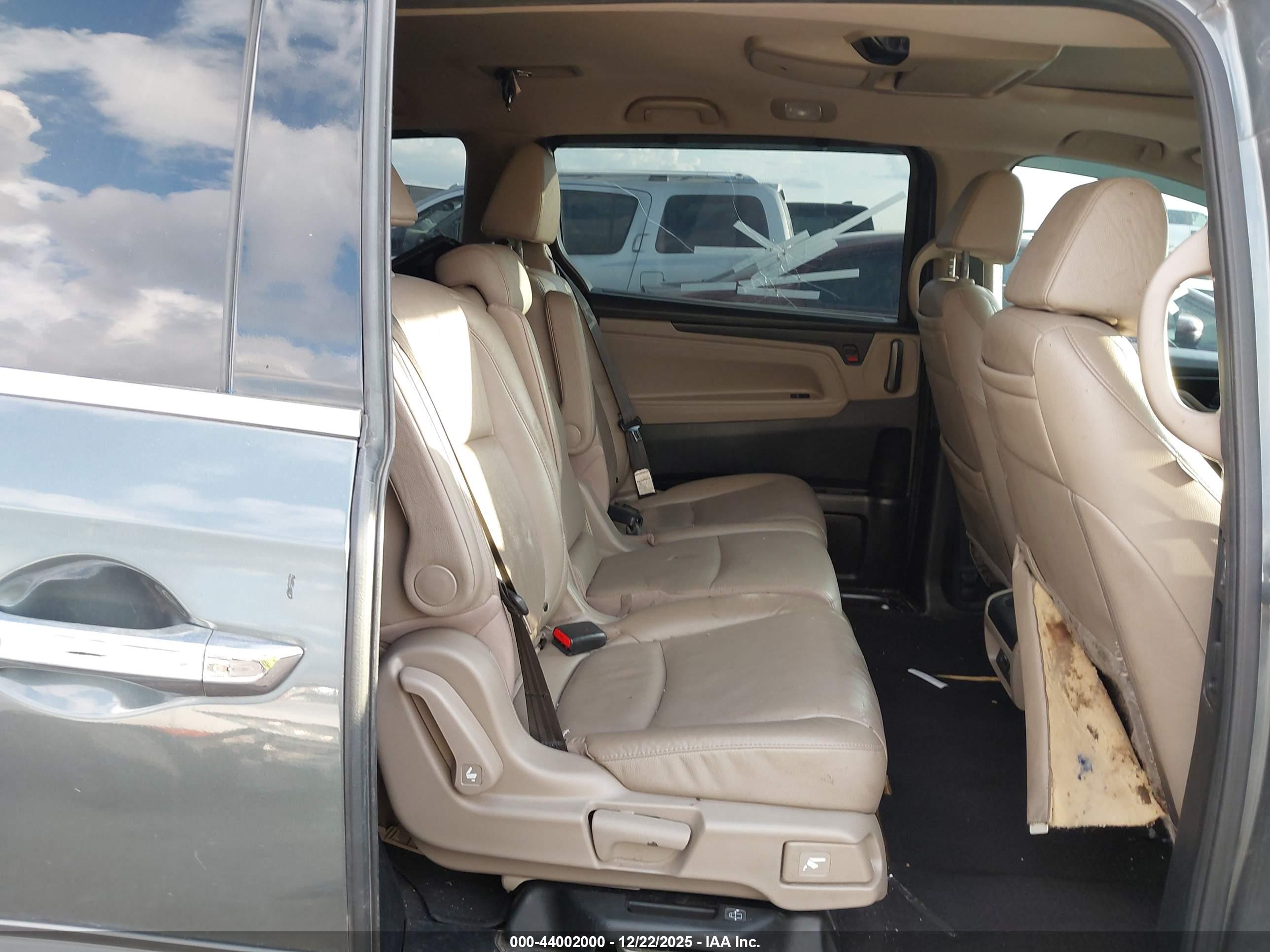 HONDA ODYSSEY image 8