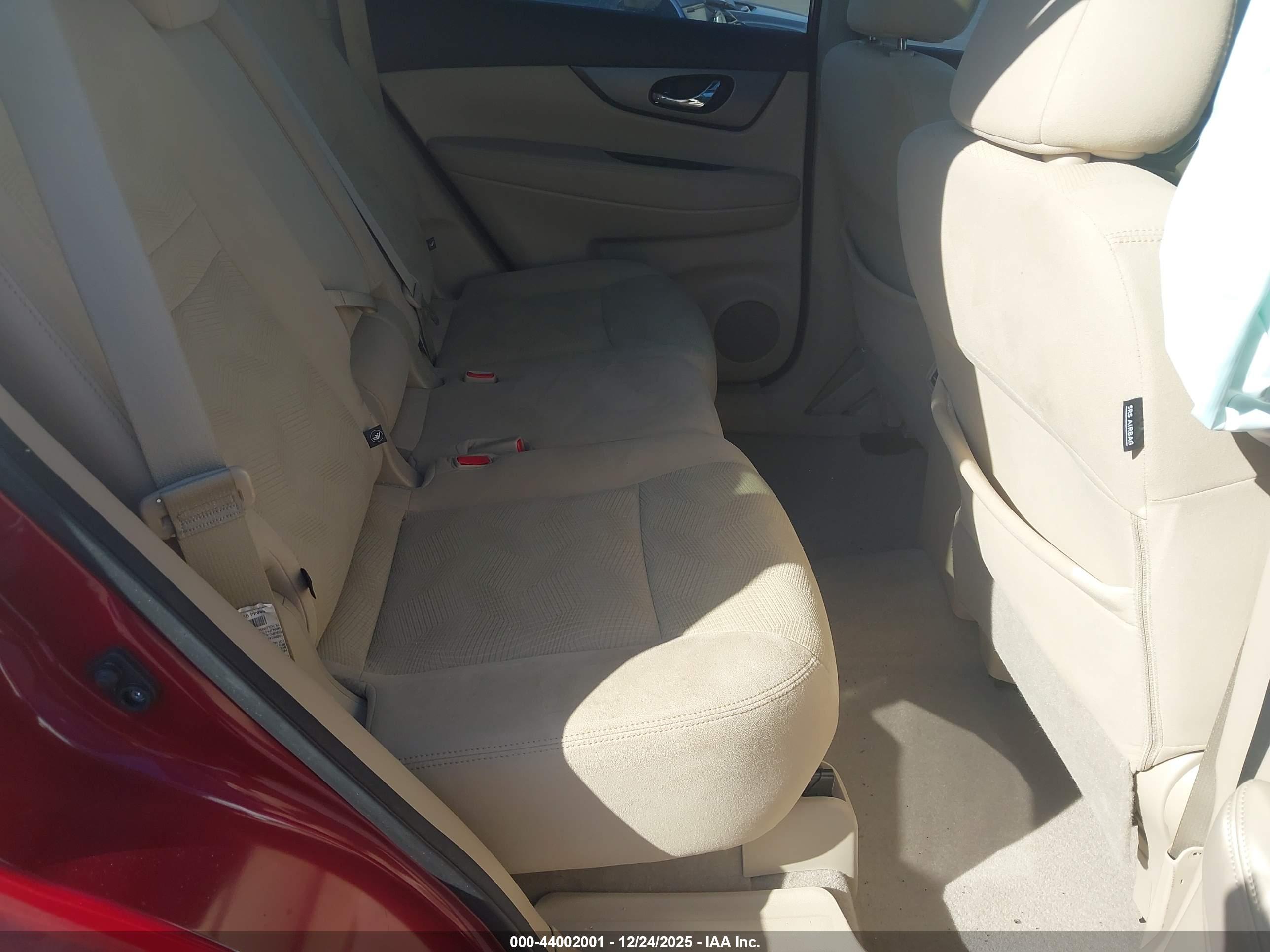 NISSAN ROGUE image 8