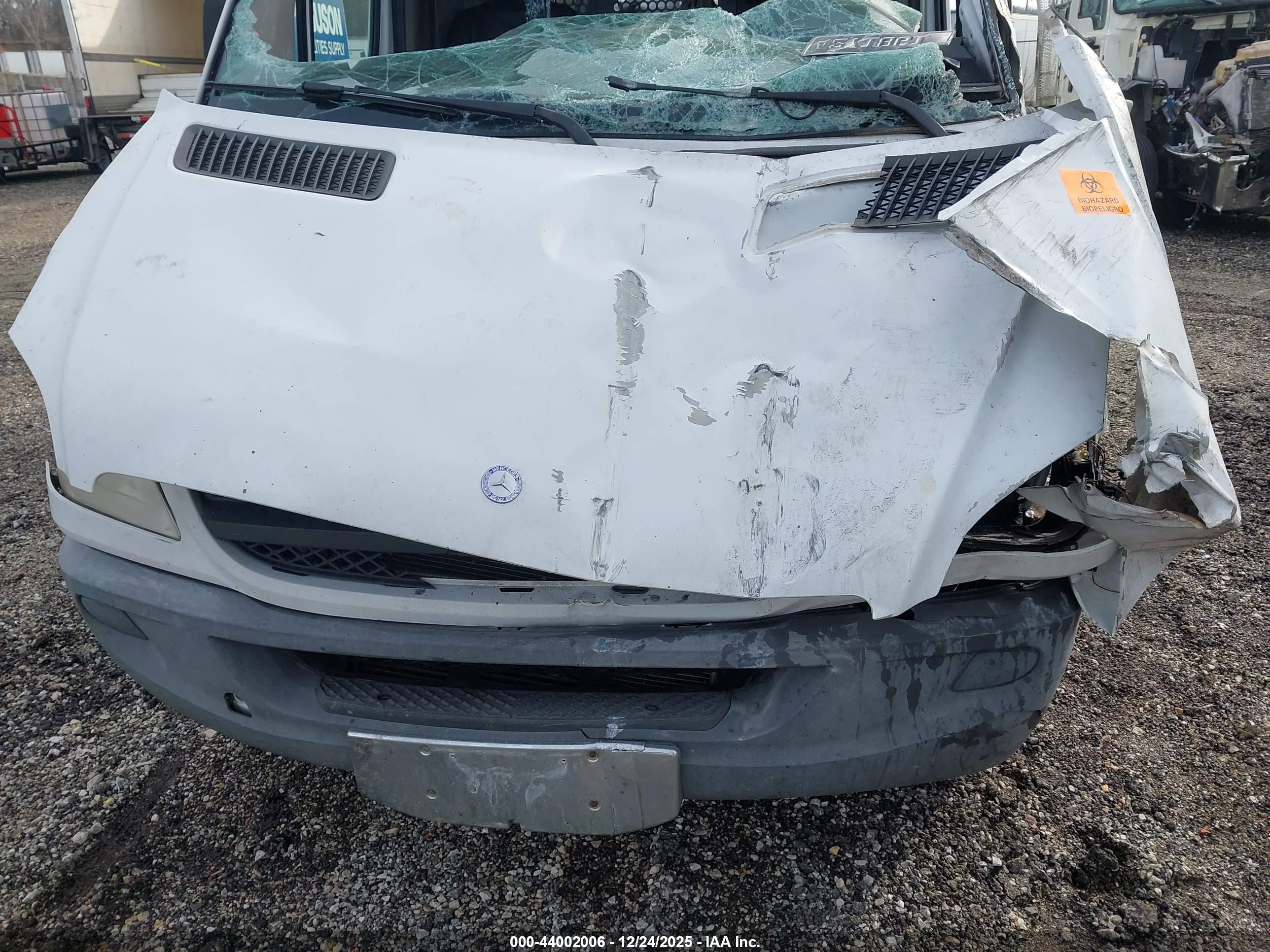 MERCEDES-BENZ SPRINTER image 10