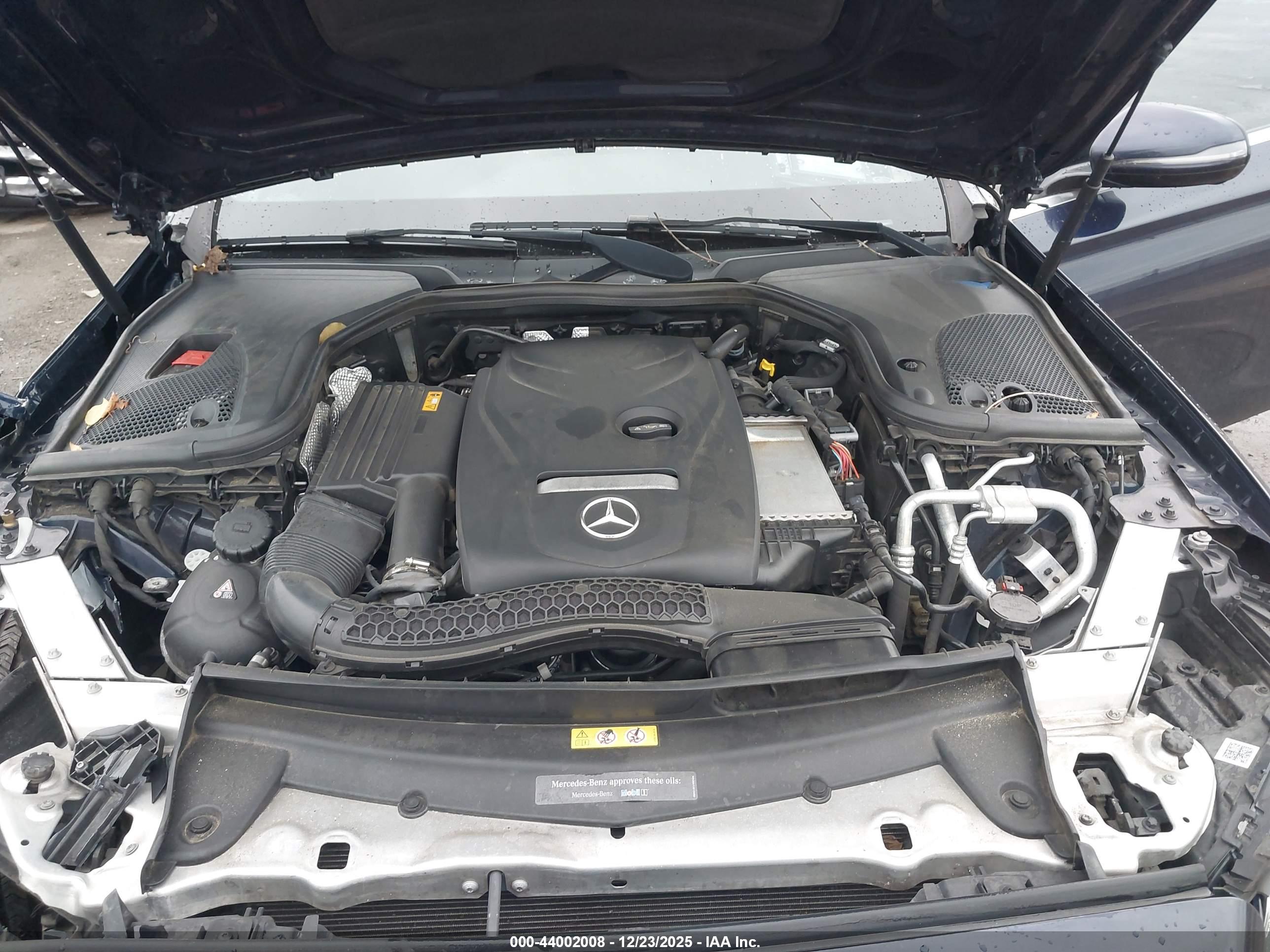MERCEDES-BENZ E image 10