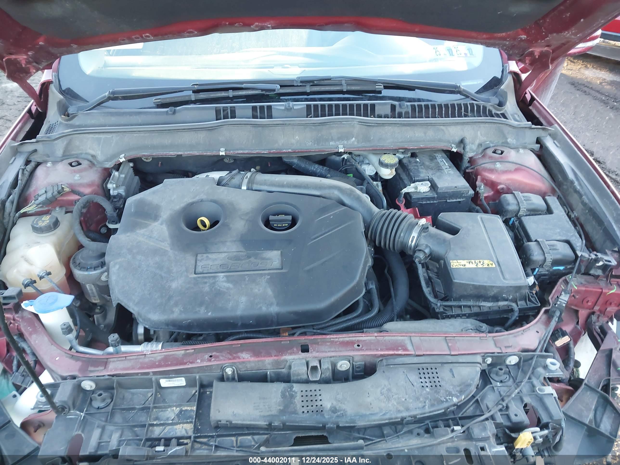 FORD FUSION image 10