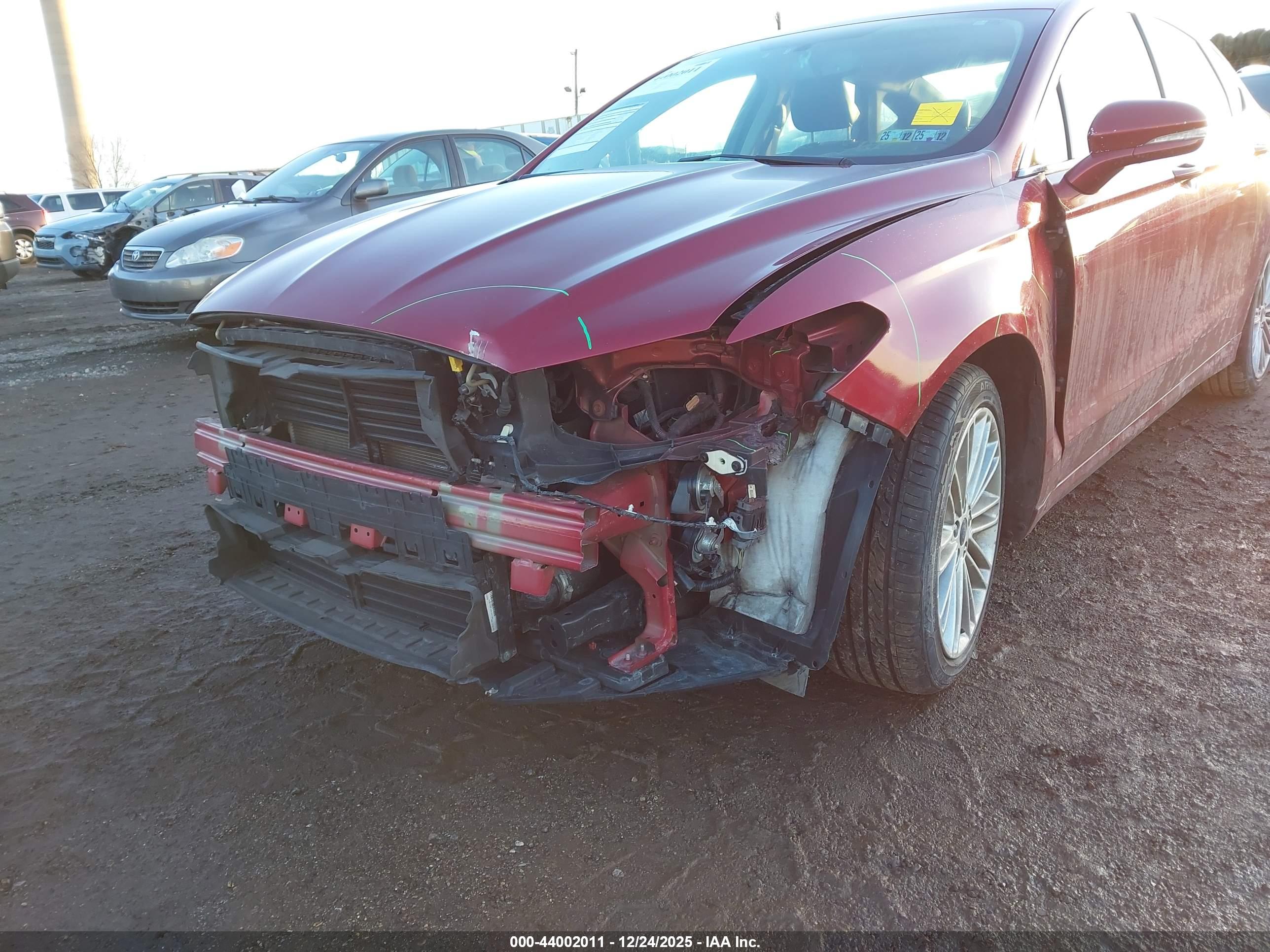 FORD FUSION image 6