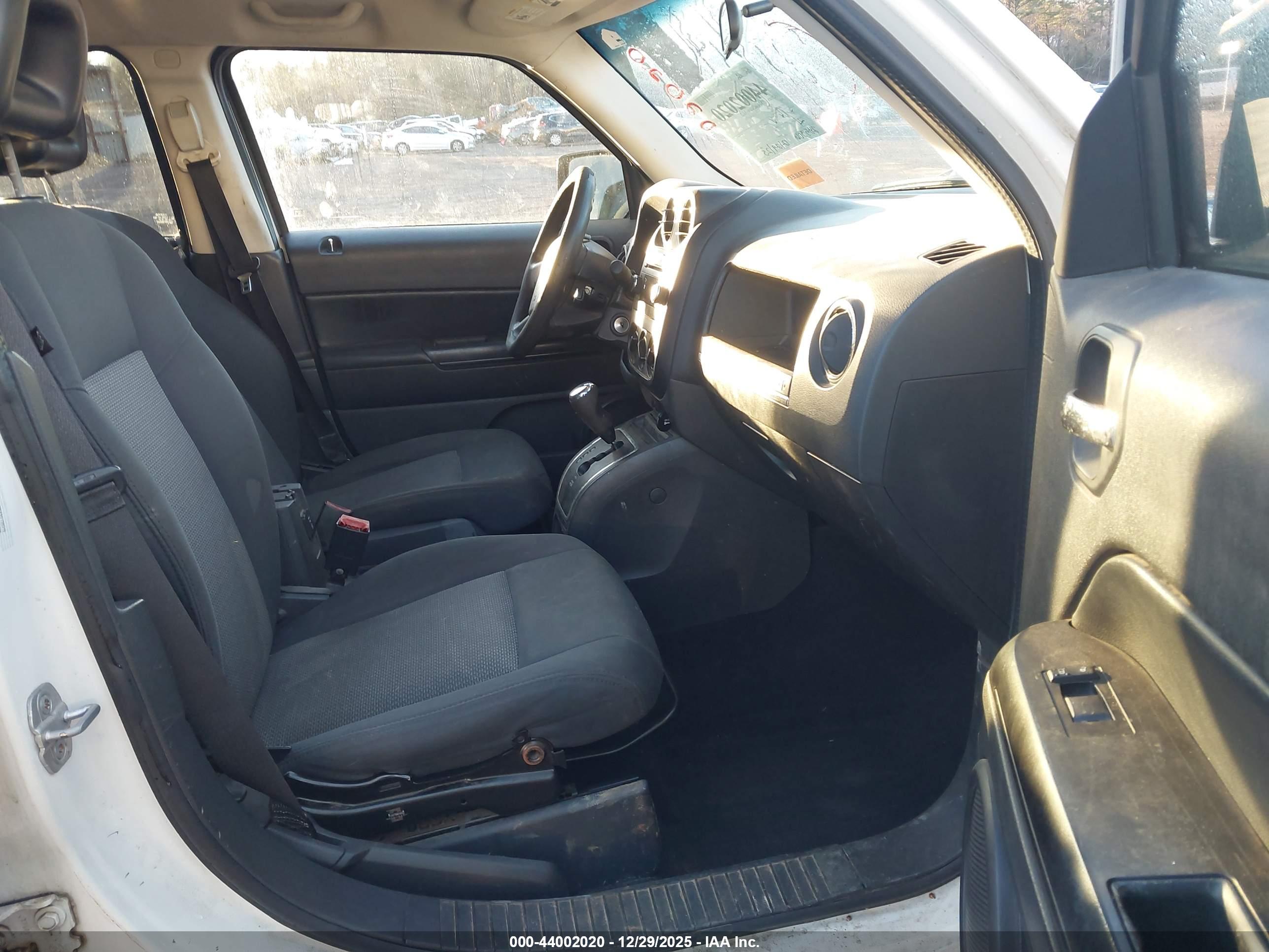 JEEP PATRIOT image 5