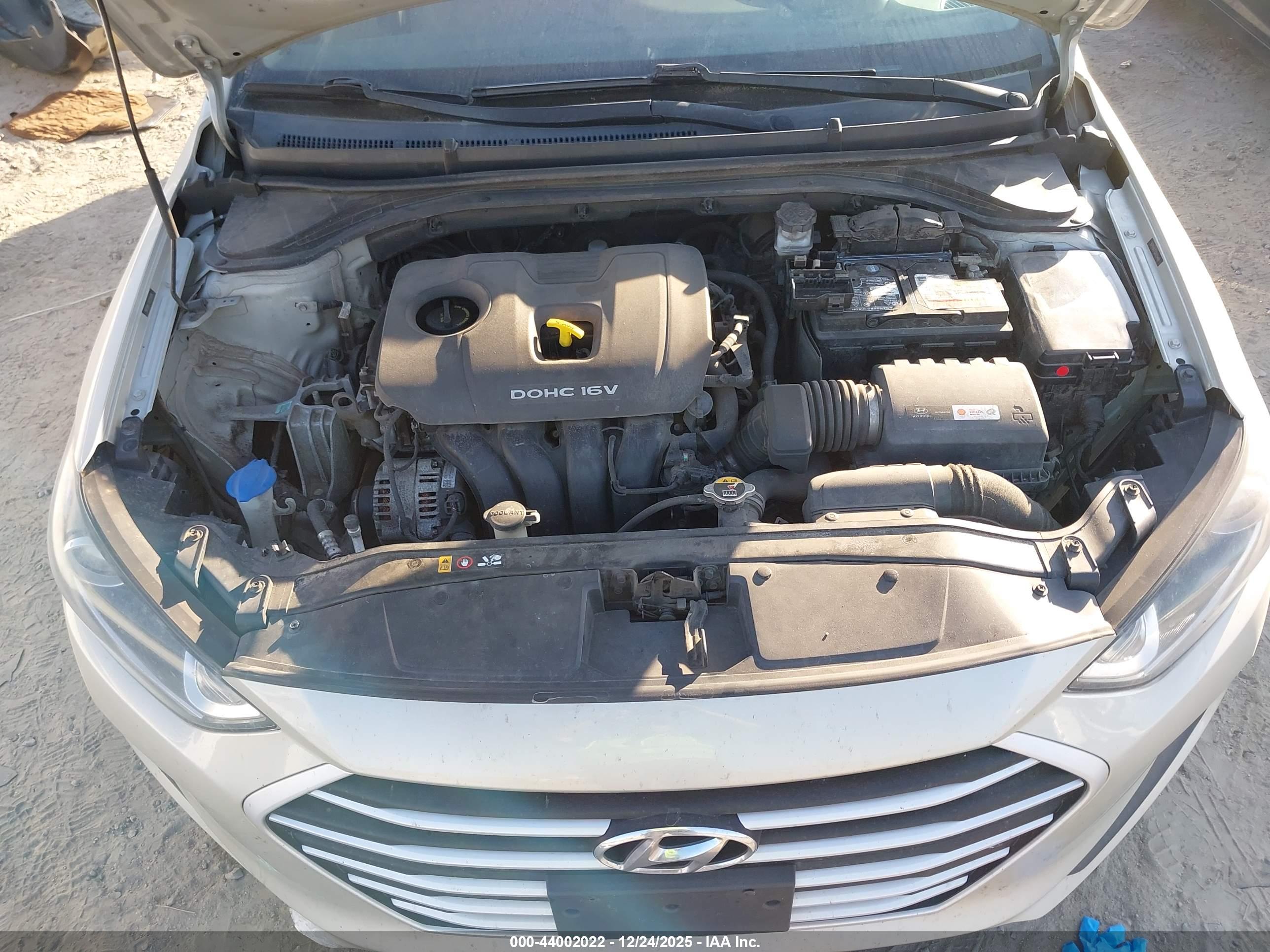 HYUNDAI ELANTRA image 10