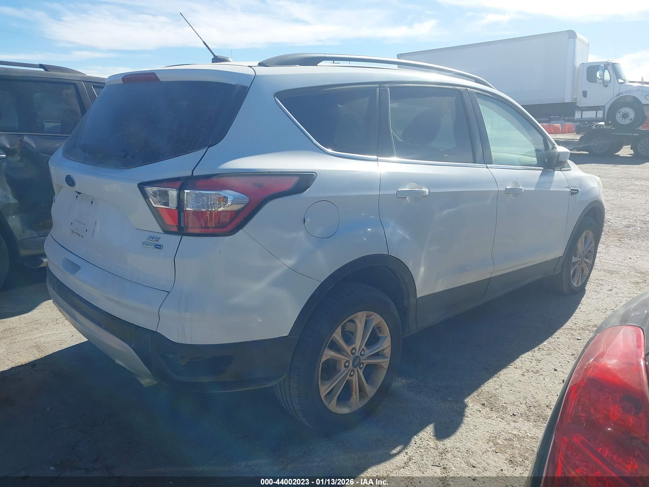 FORD ESCAPE image 4