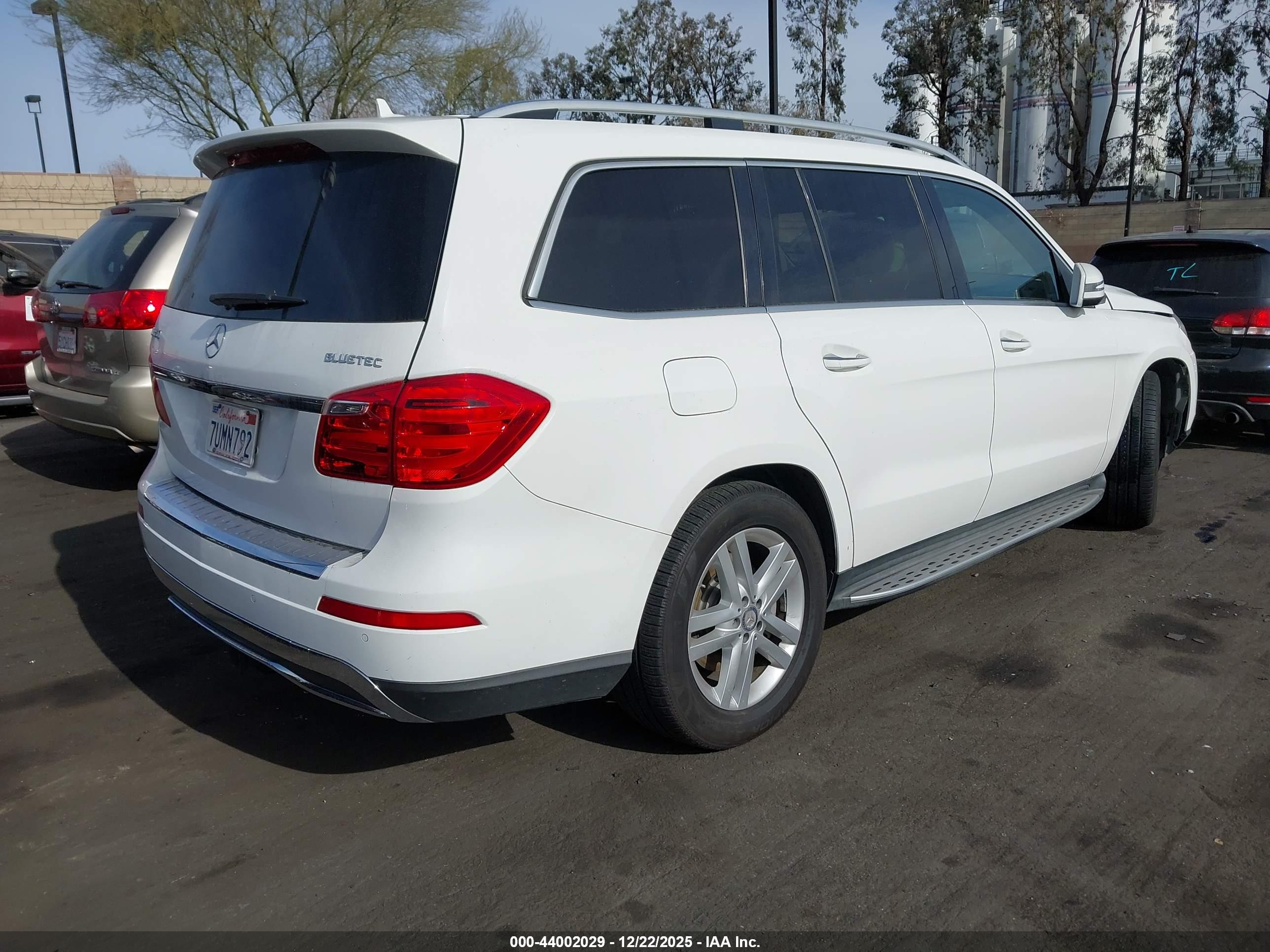 MERCEDES-BENZ GL image 4