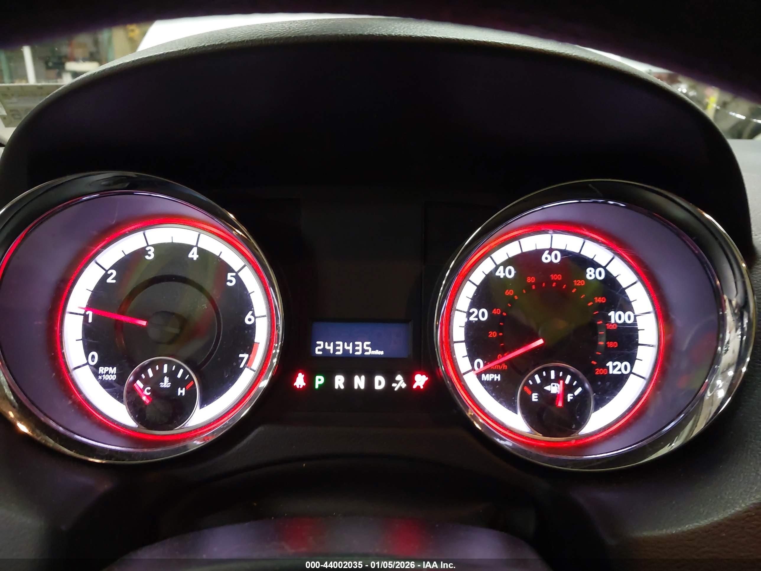 DODGE GRAND image 7
