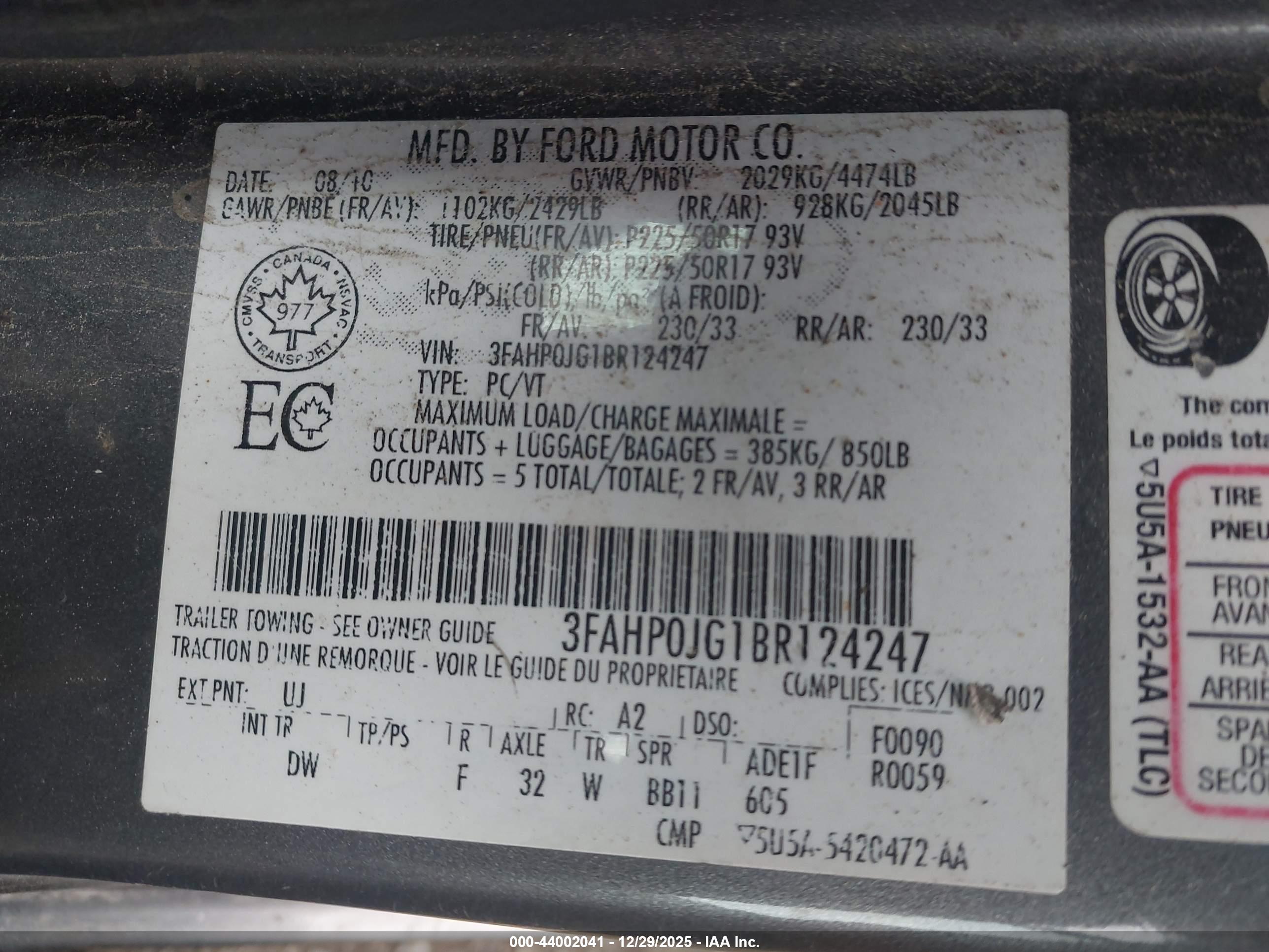 FORD FUSION image 9