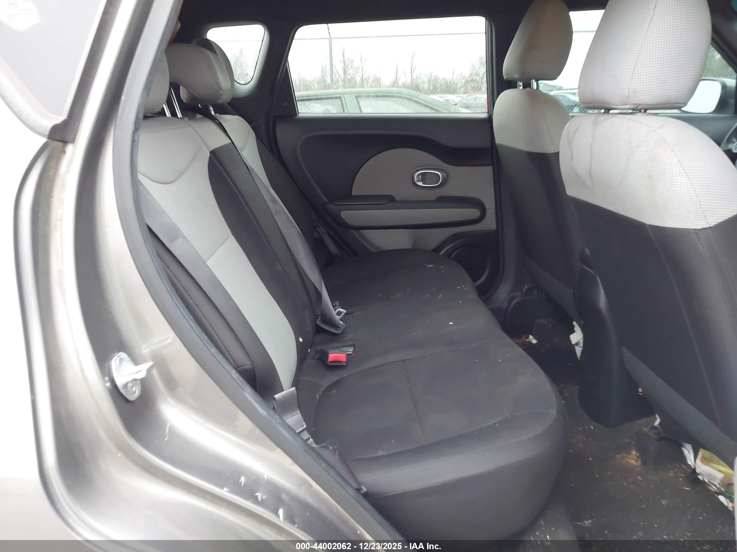 KIA SOUL image 8