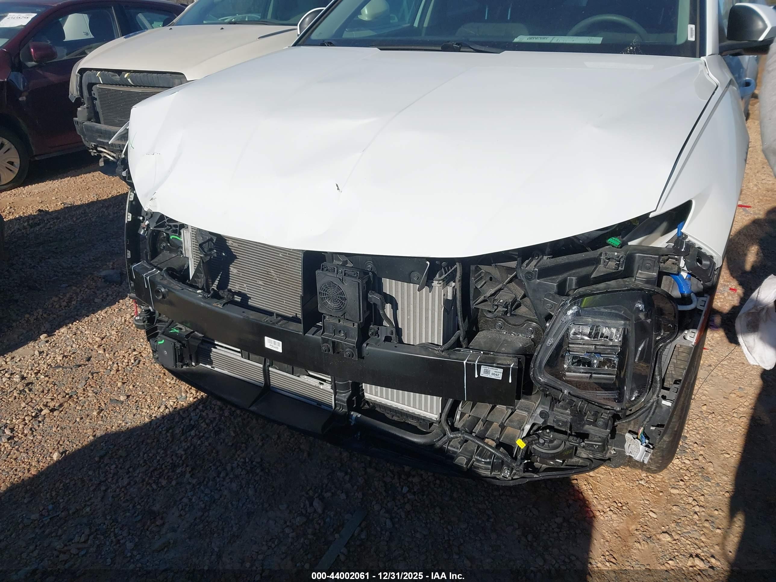 HYUNDAI TUCSON image 6