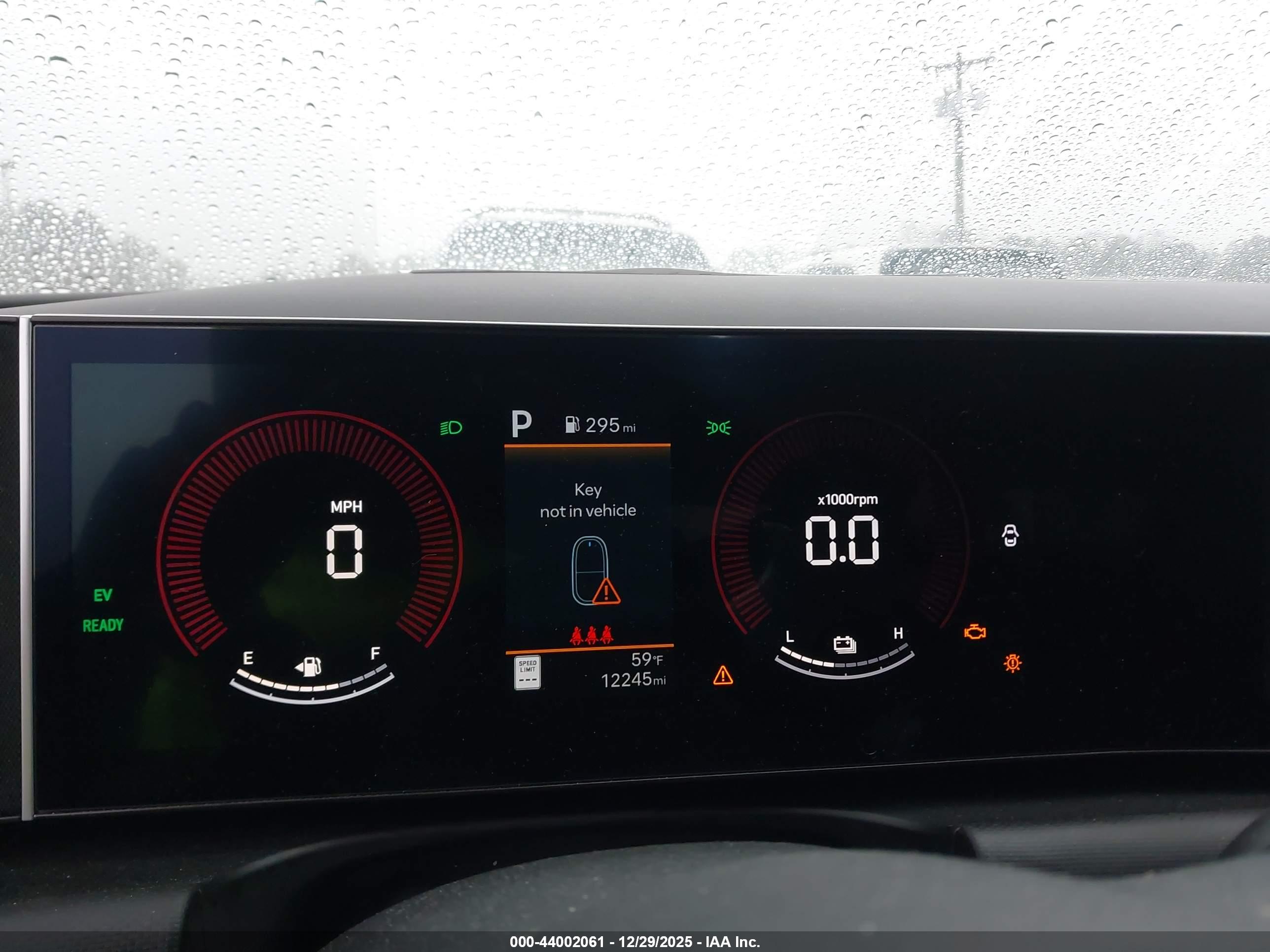 HYUNDAI TUCSON image 7