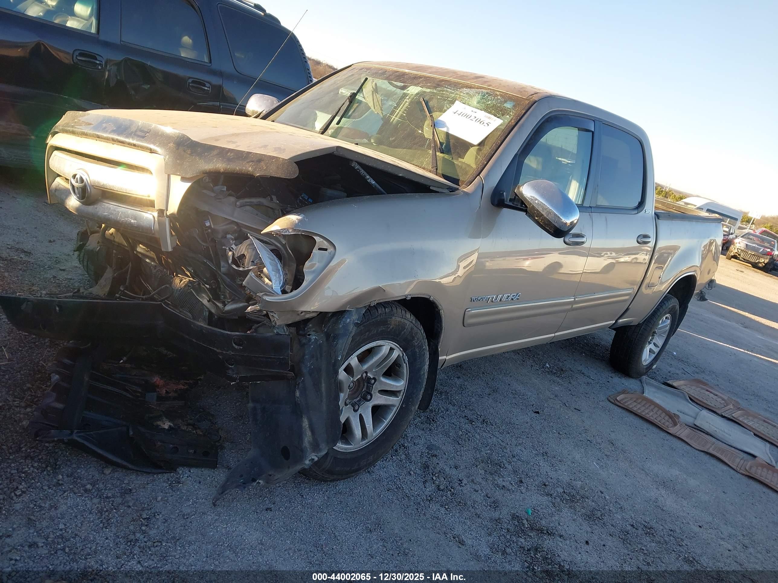 TOYOTA TUNDRA image 2