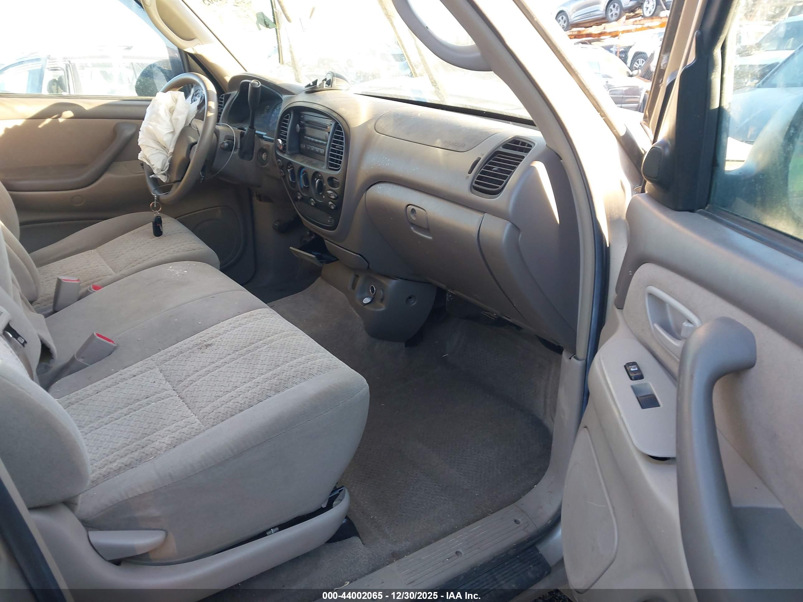TOYOTA TUNDRA image 5