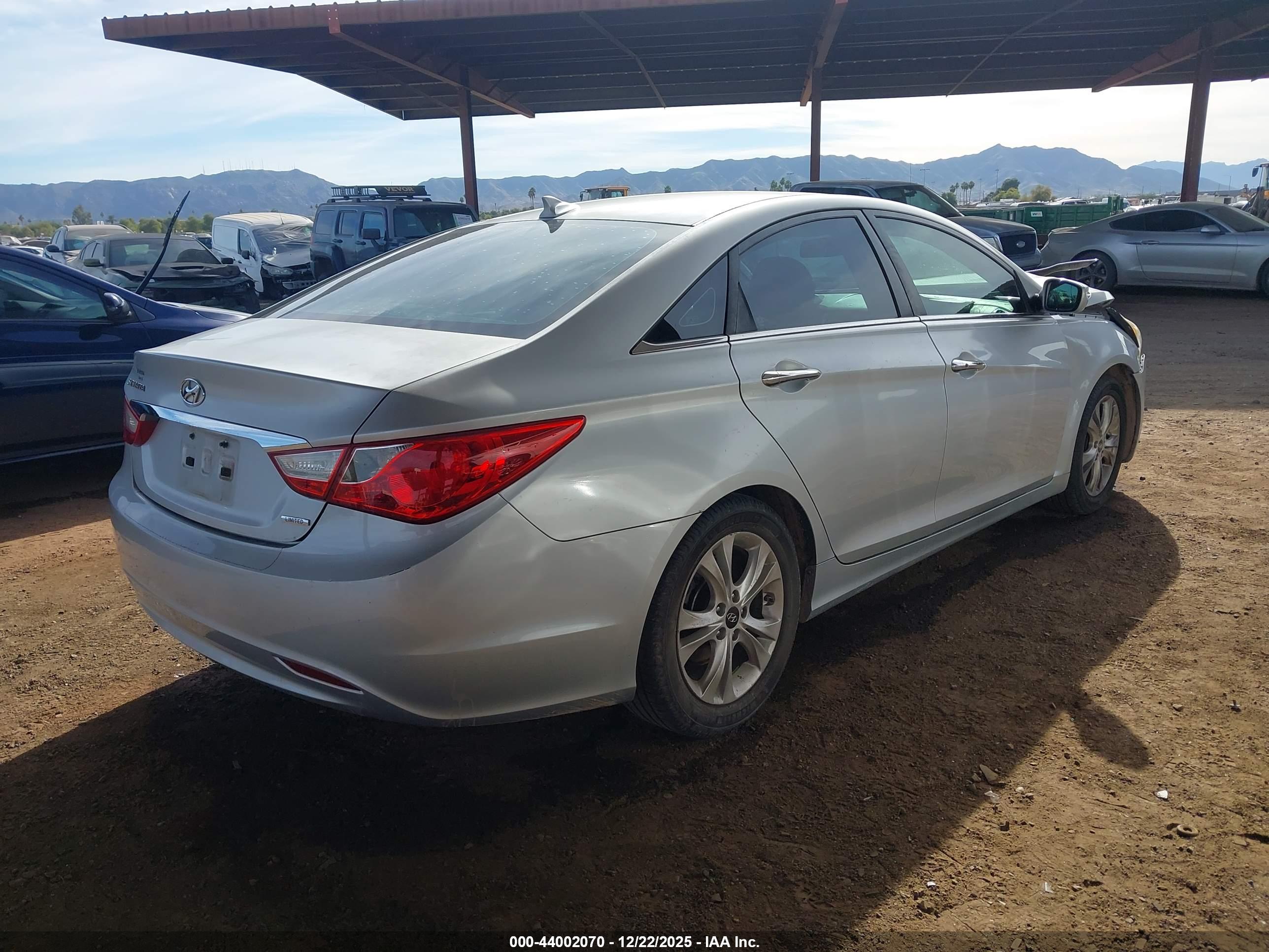 HYUNDAI SONATA image 4
