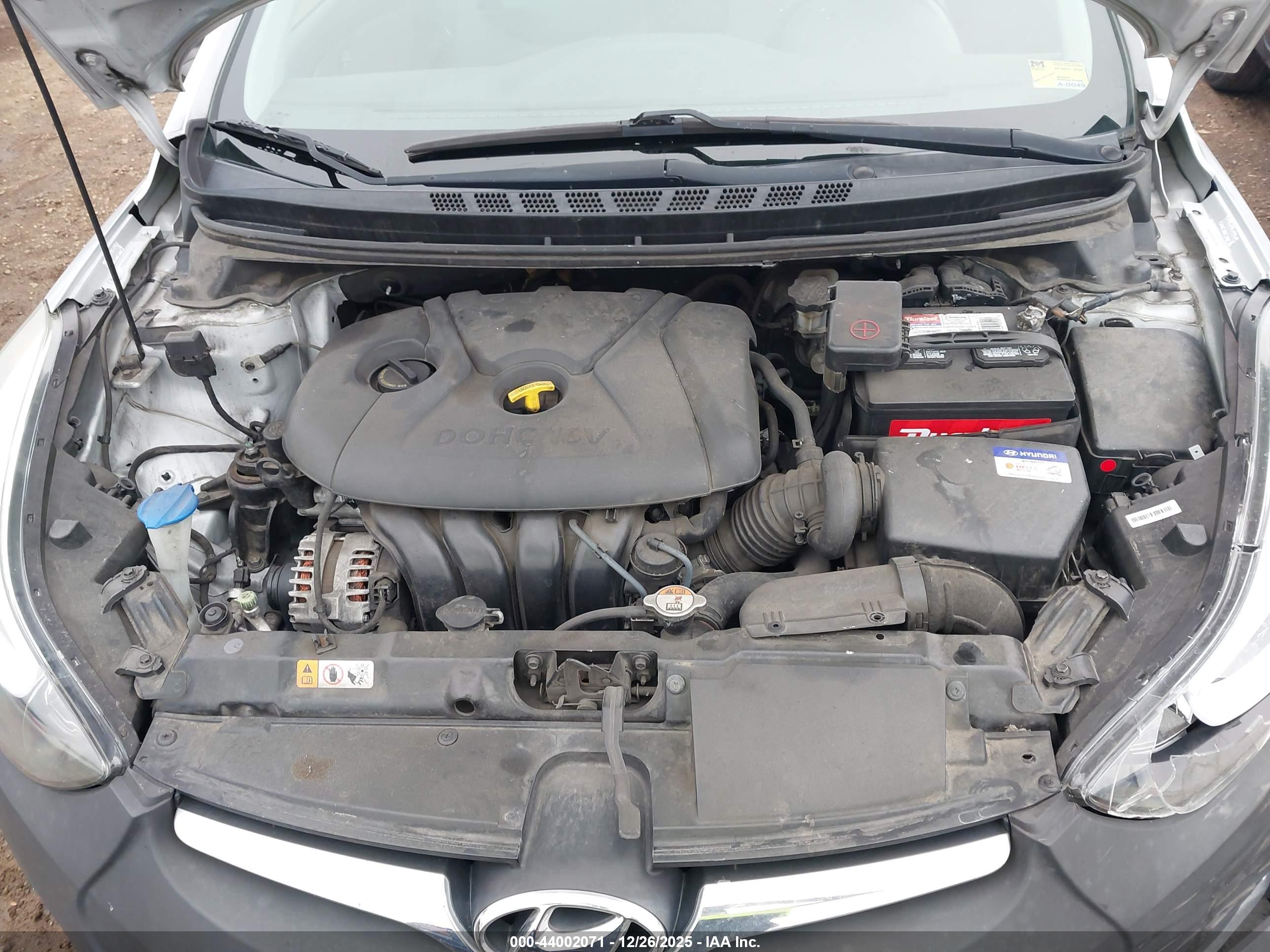 HYUNDAI ELANTRA image 10