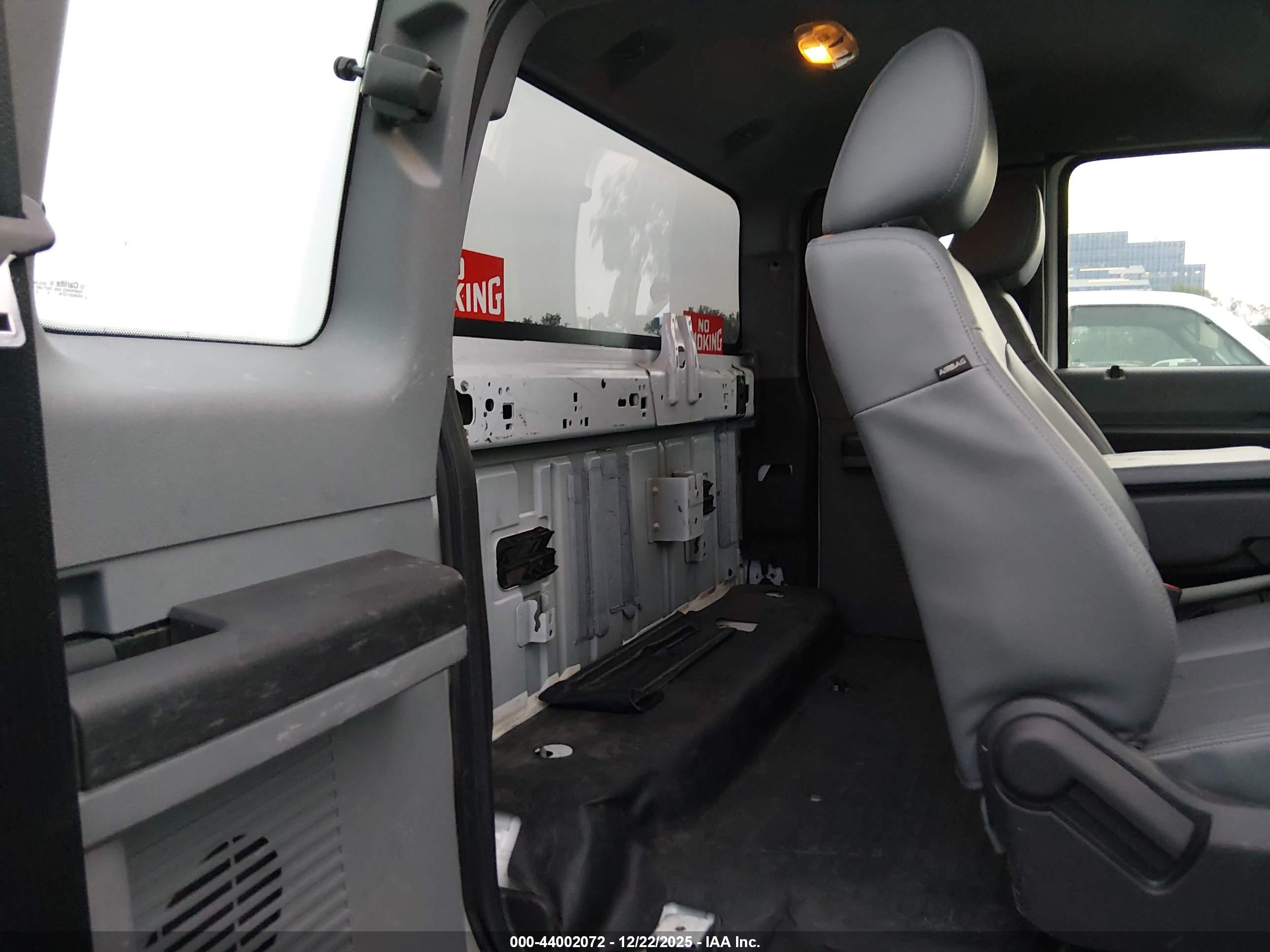 FORD F-250 image 8