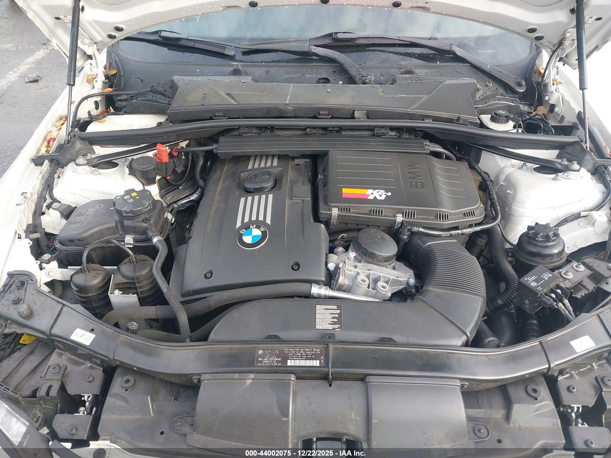 BMW 335IS image 10