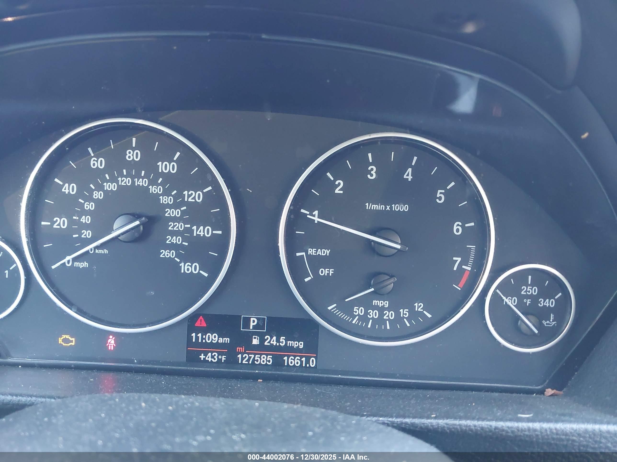 BMW 320I image 7