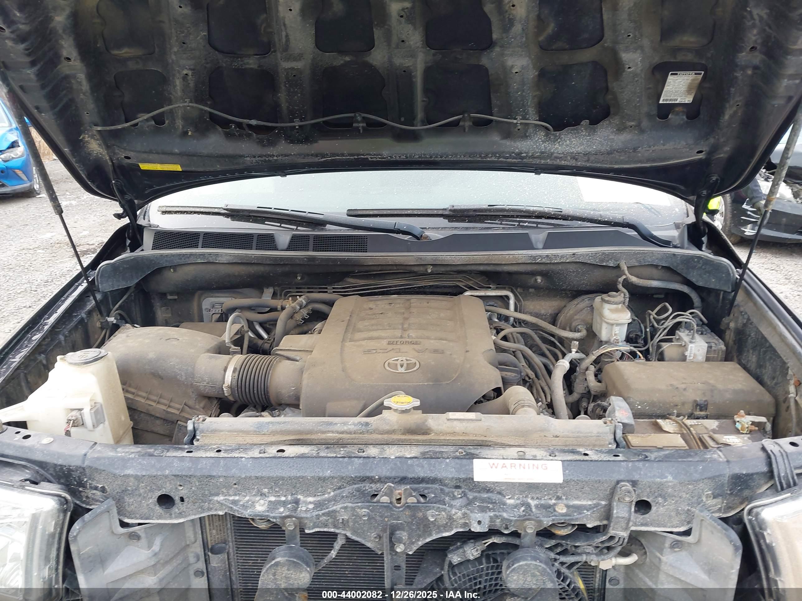 TOYOTA SEQUOIA image 10