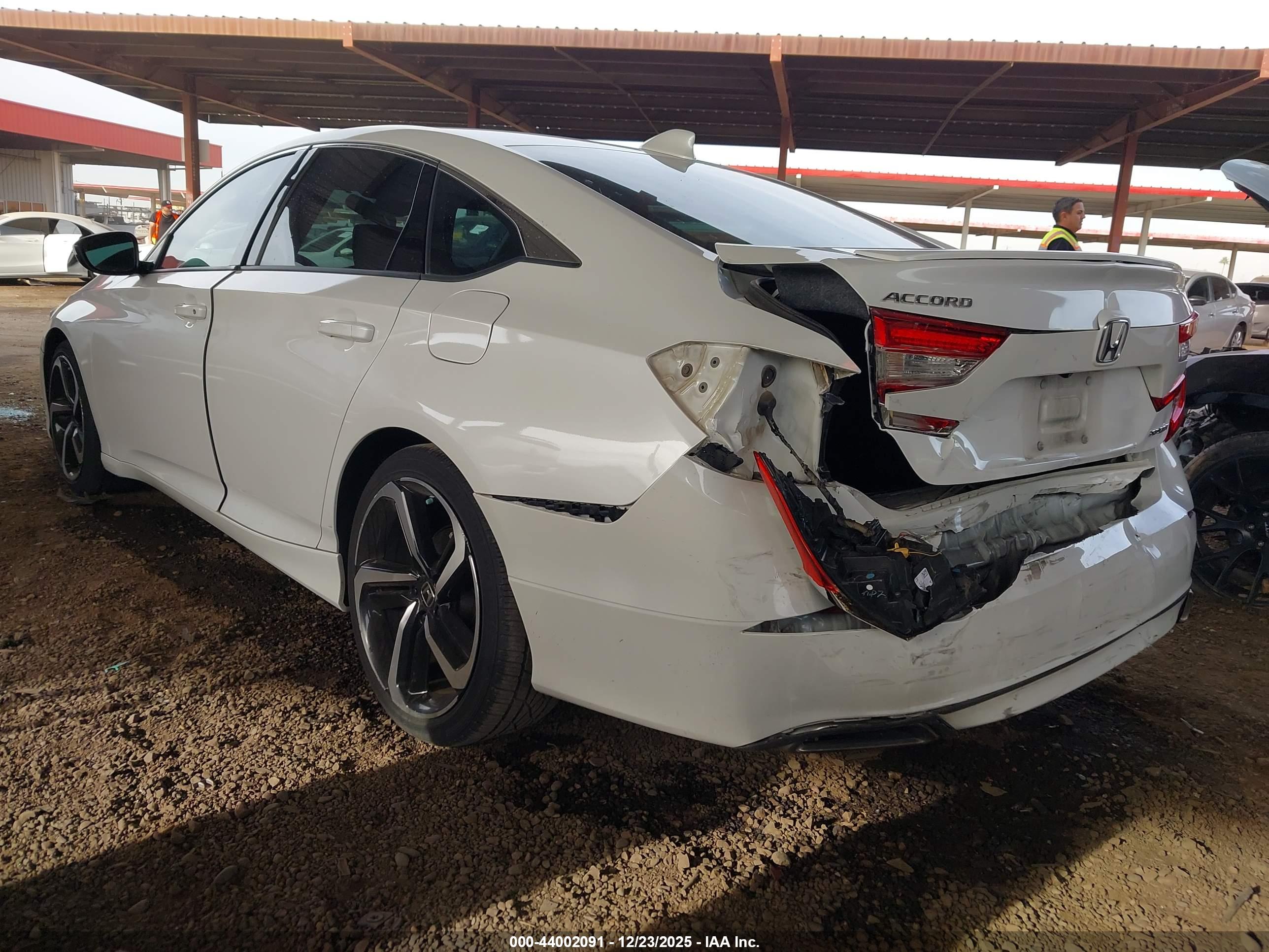 HONDA ACCORD image 3