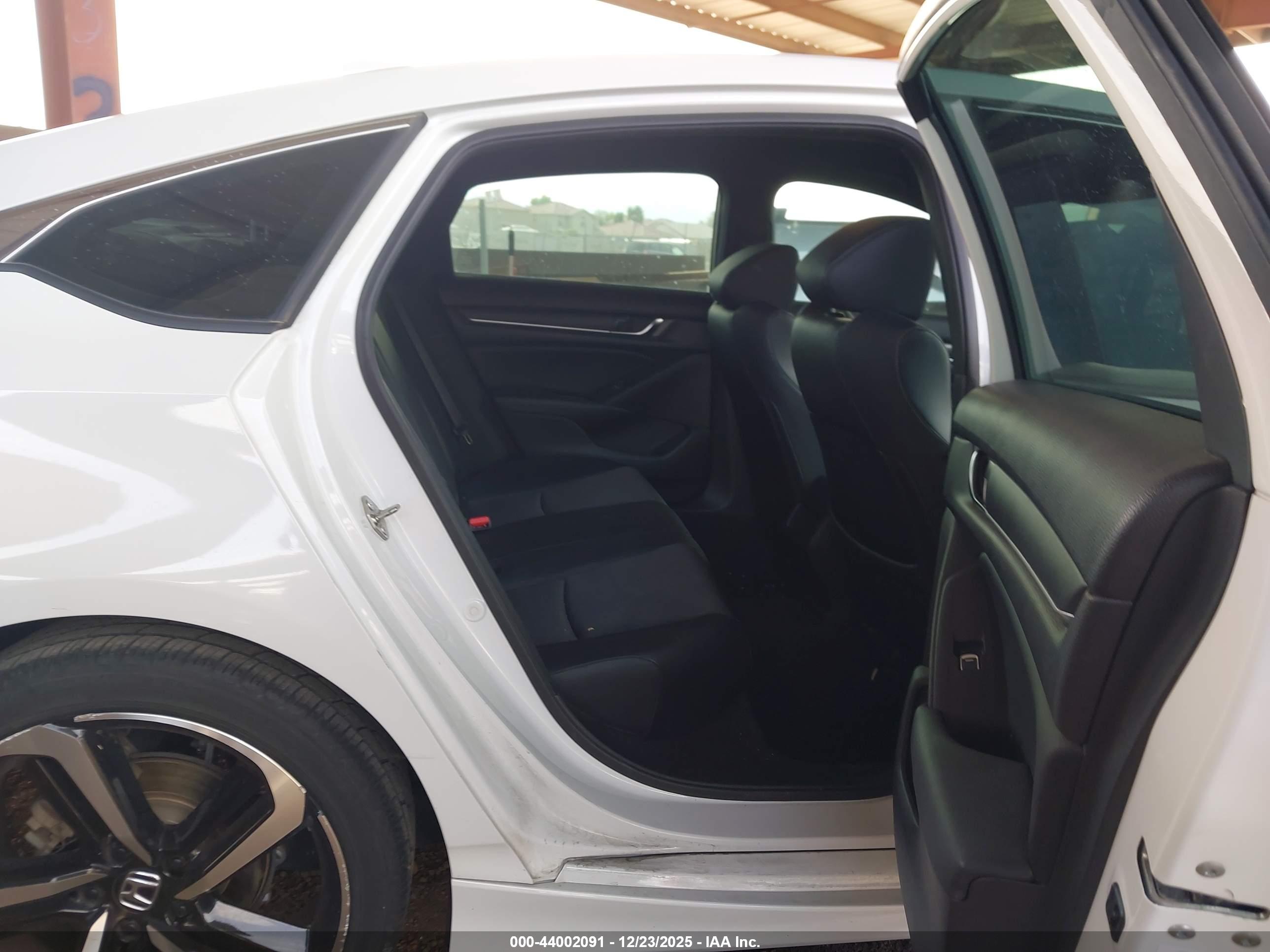 HONDA ACCORD image 8