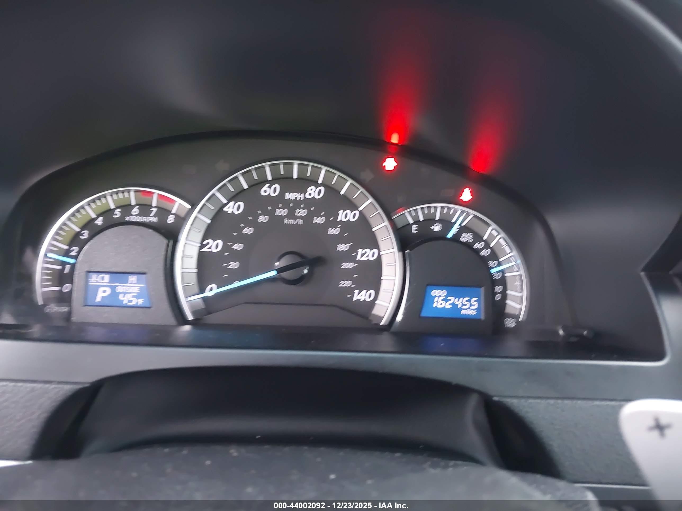 TOYOTA CAMRY image 7