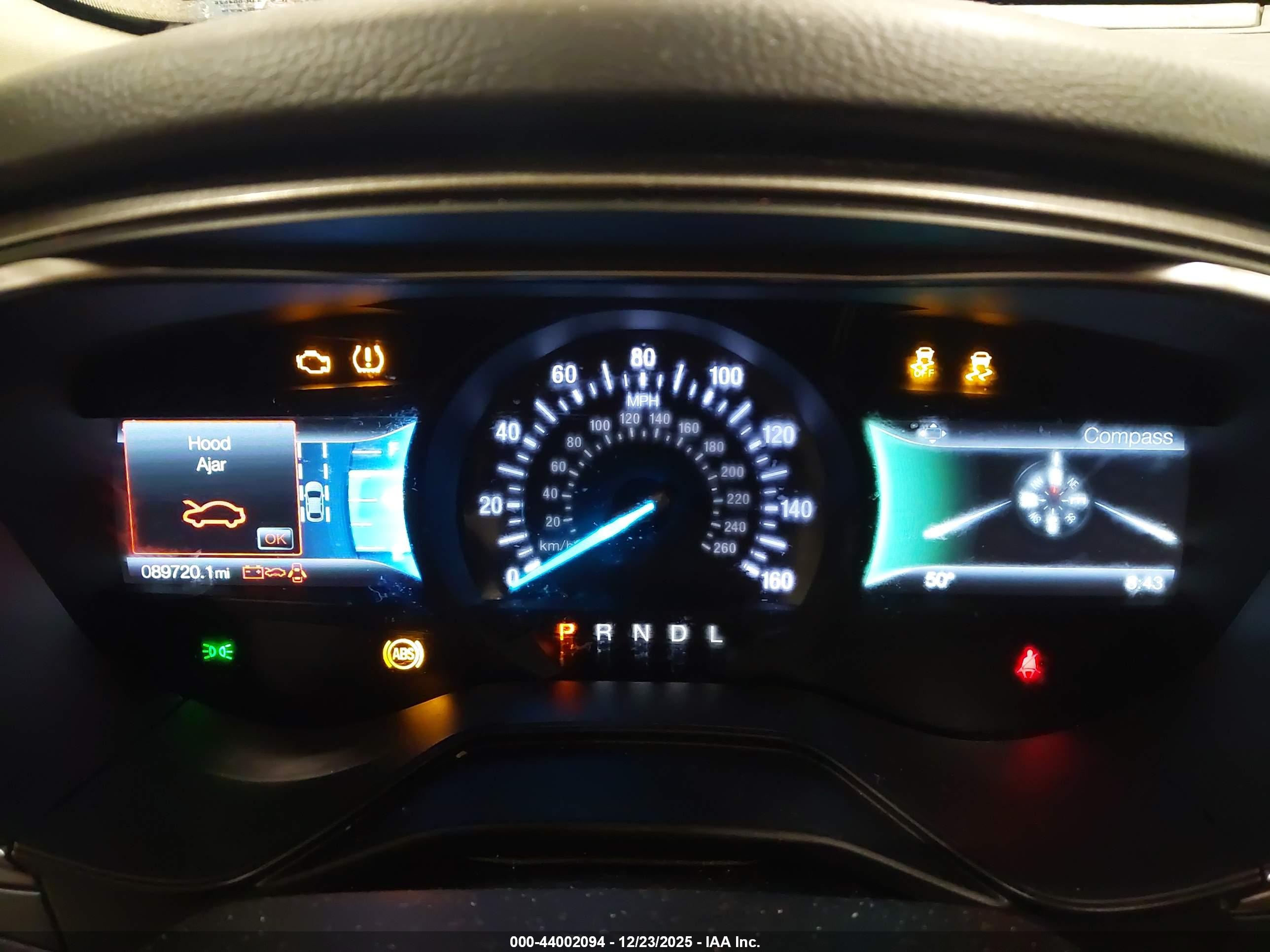 FORD FUSION image 7