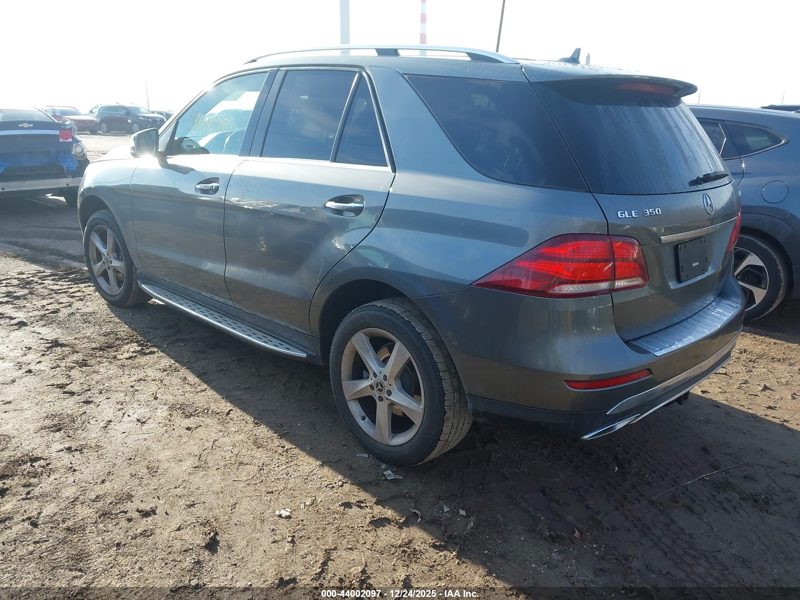 MERCEDES-BENZ GLE image 3
