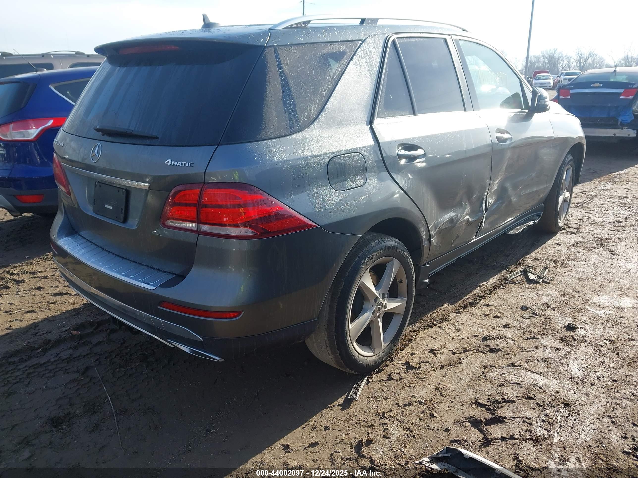 MERCEDES-BENZ GLE image 4