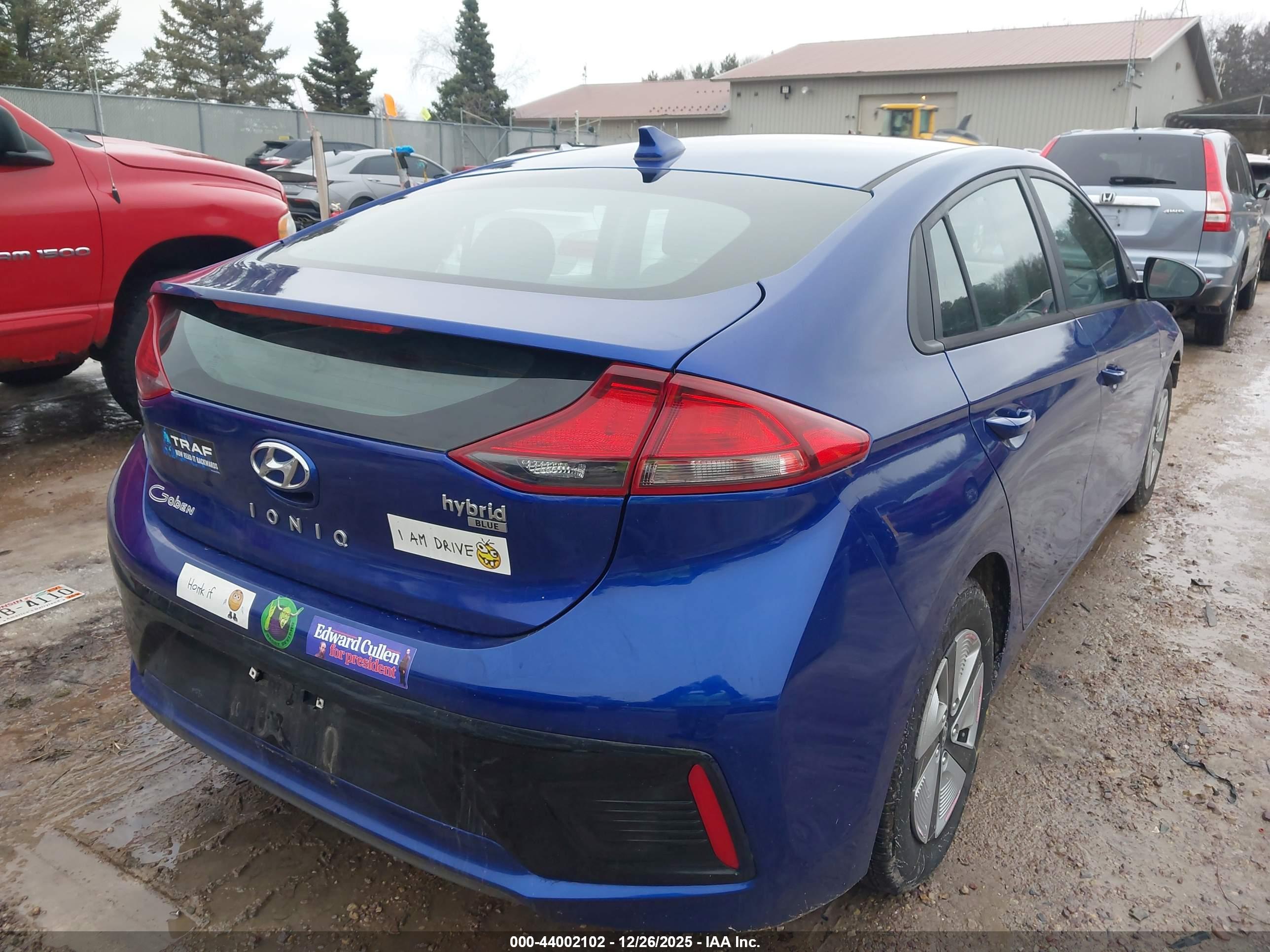 HYUNDAI IONIQ image 4