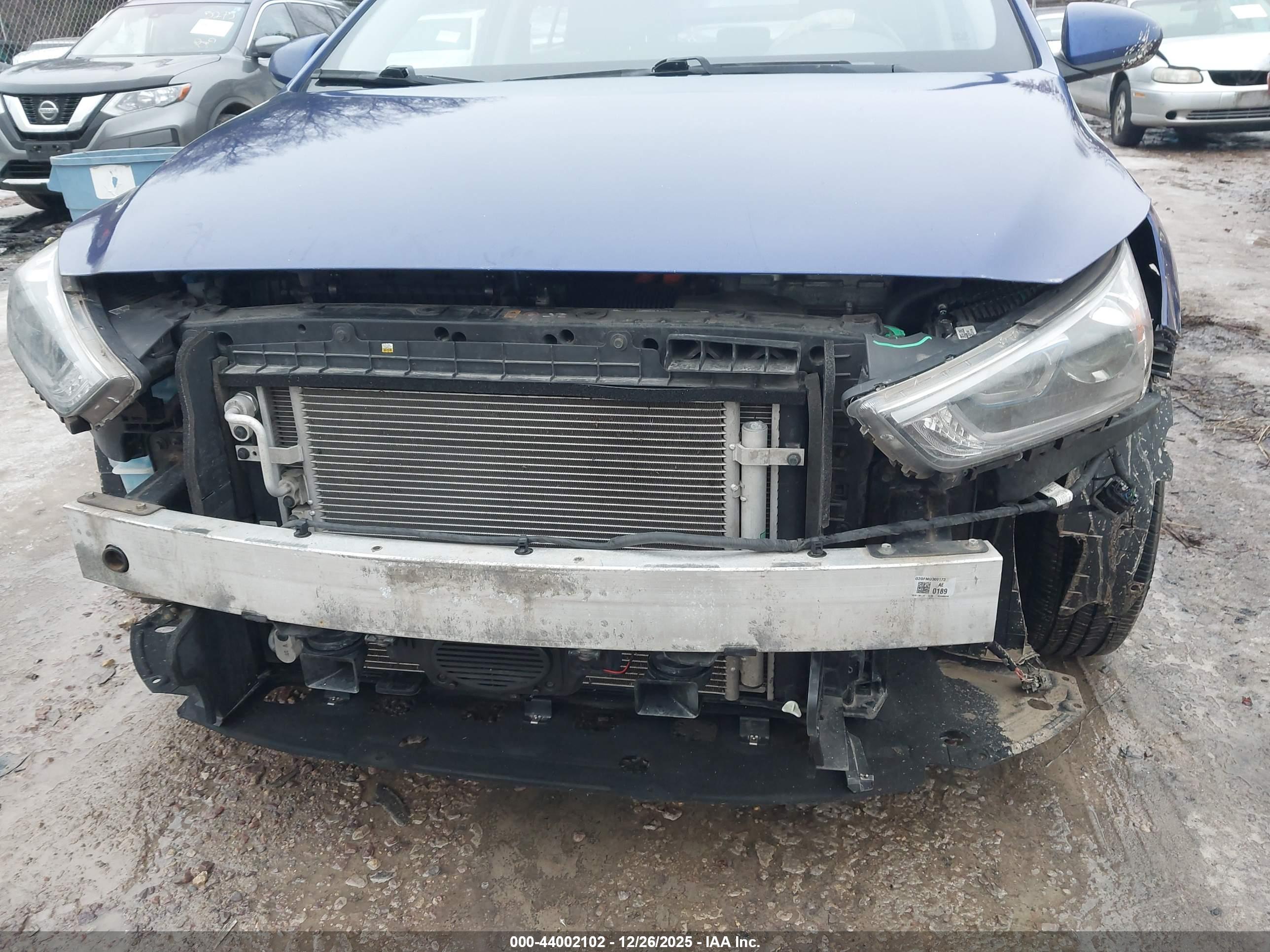 HYUNDAI IONIQ image 6