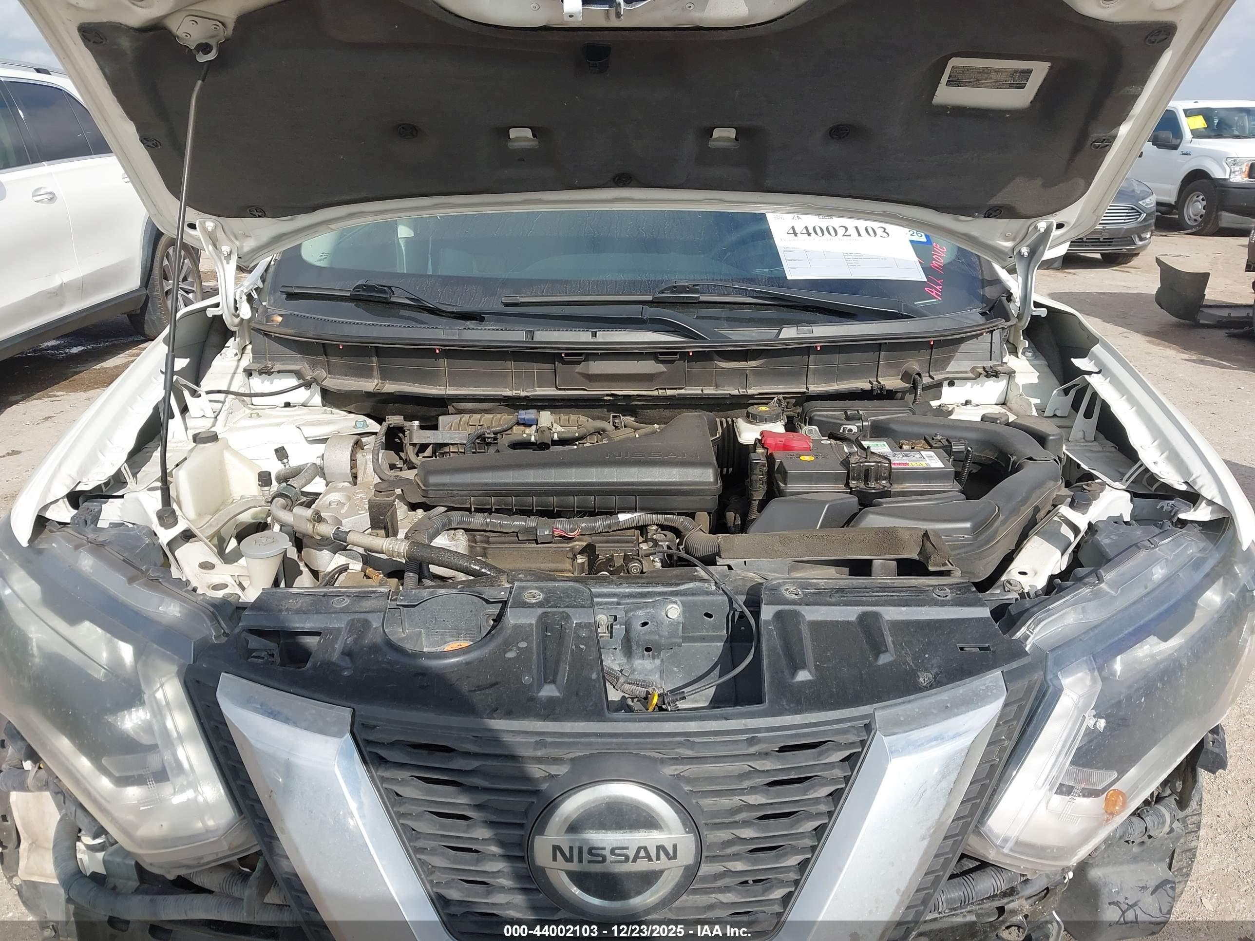 NISSAN ROGUE image 10