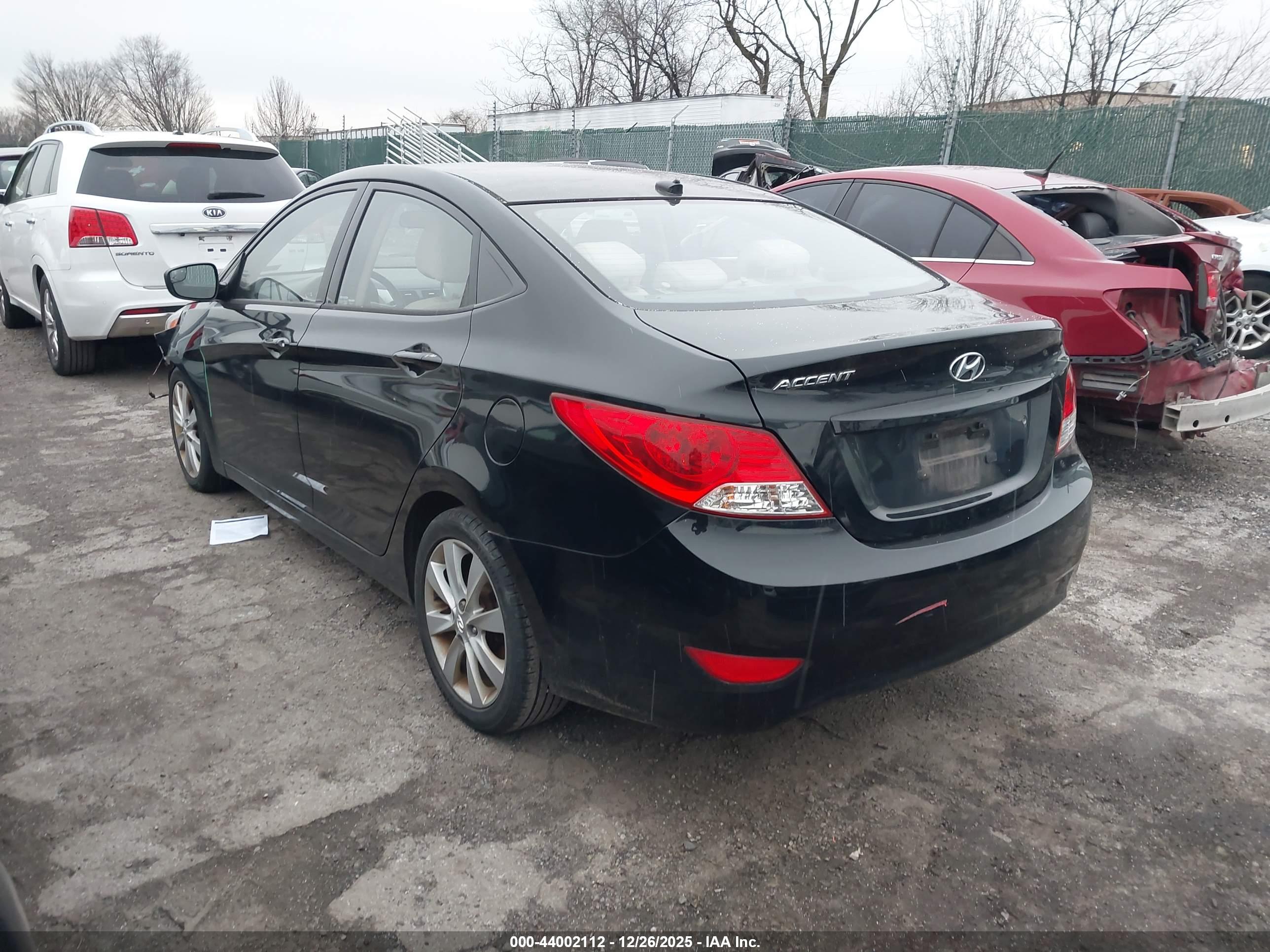 HYUNDAI ACCENT image 3