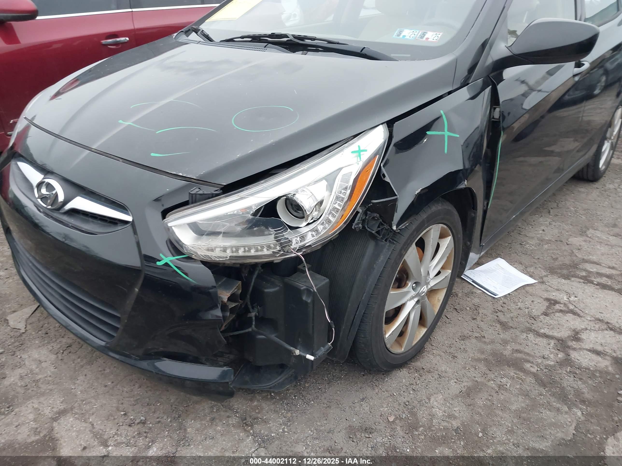 HYUNDAI ACCENT image 6