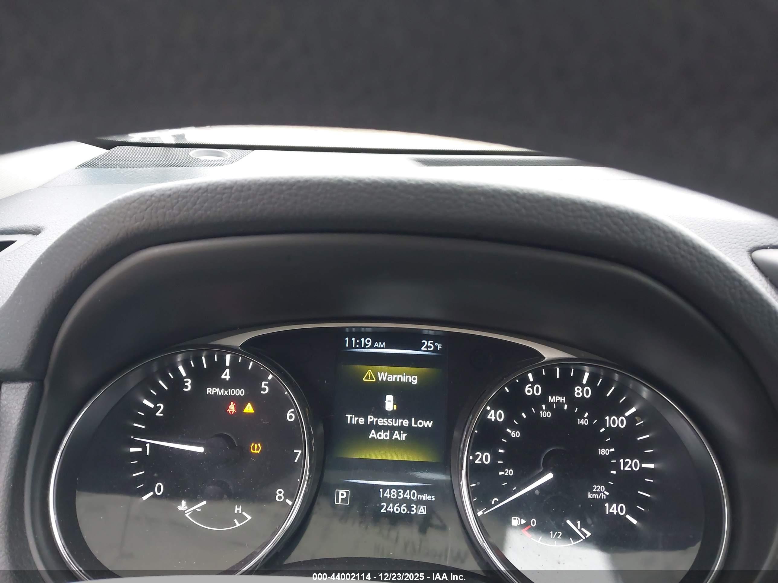 NISSAN ROGUE image 7